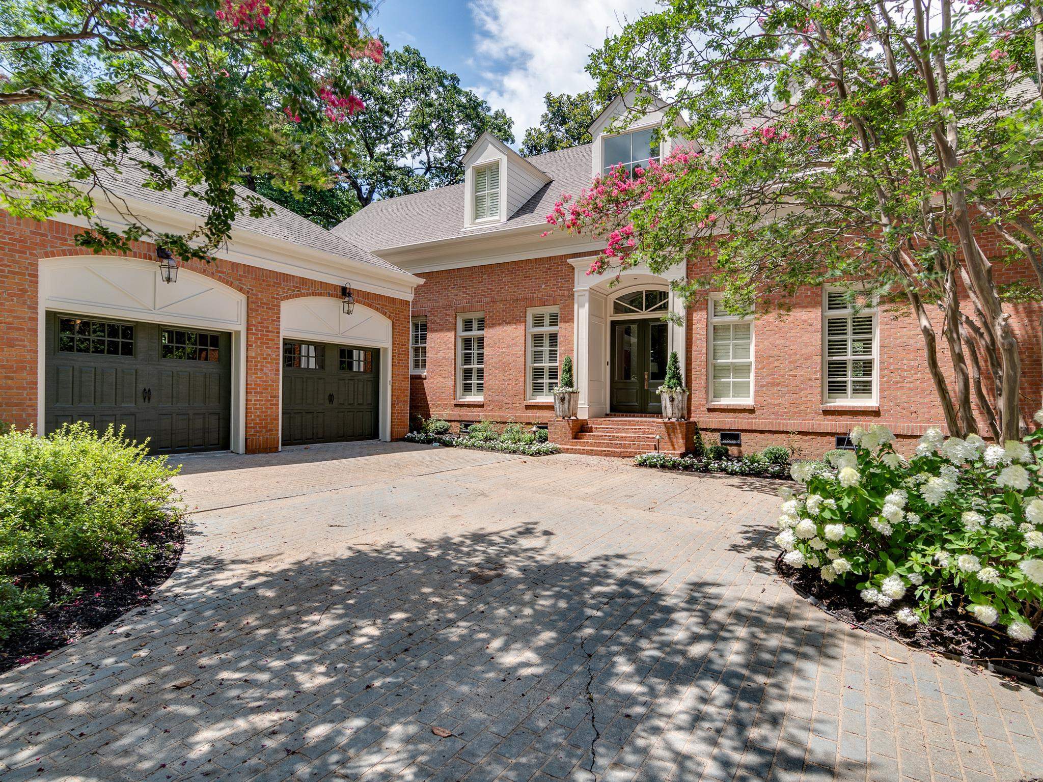 6540 OAK ESTATES DR