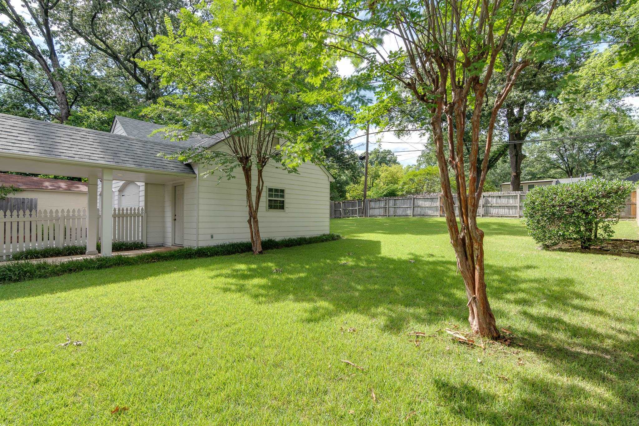 3568 HIGHLAND PARK PL