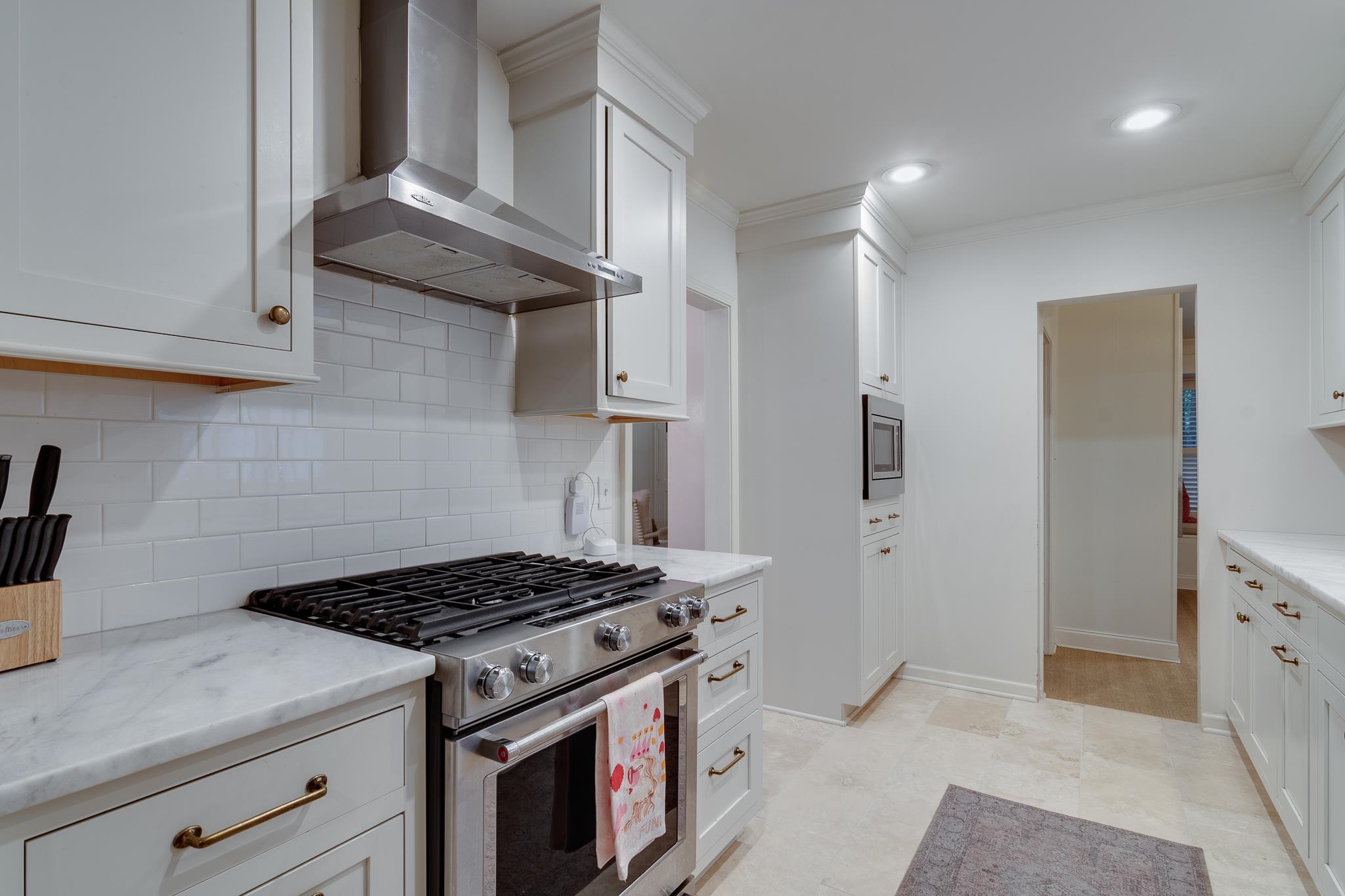 3568 HIGHLAND PARK PL