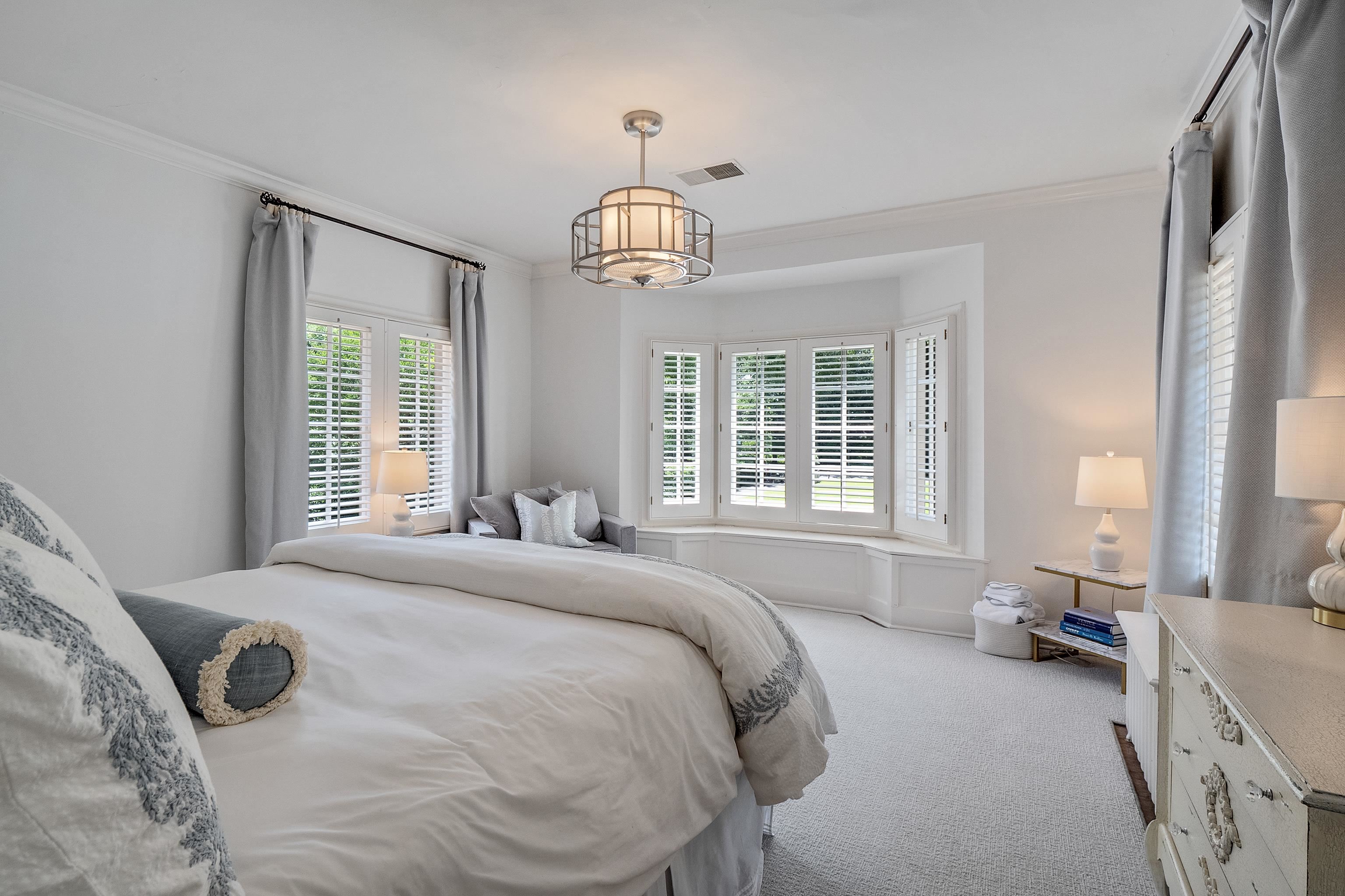 260 W CHERRY CIR