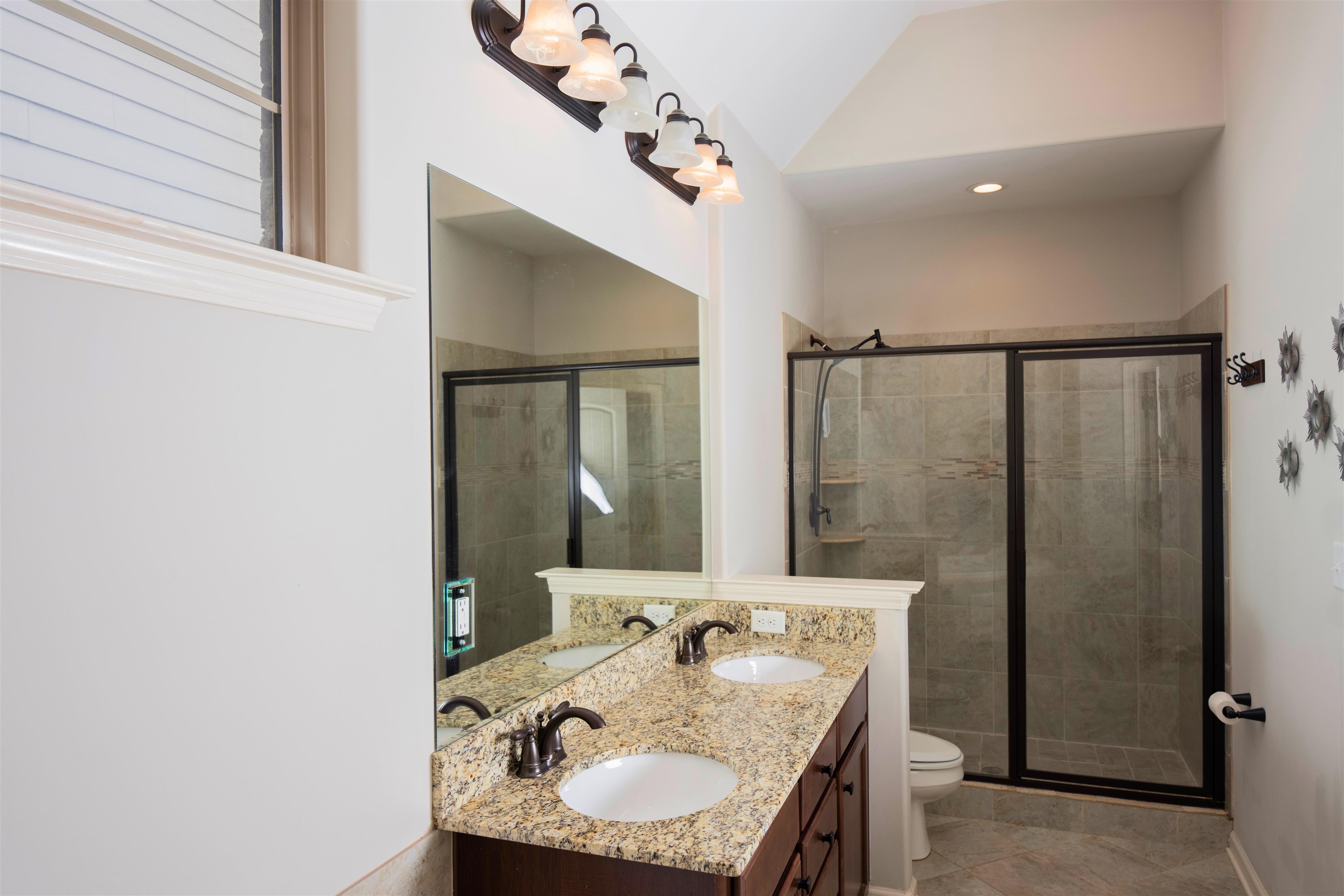 6925 RALEIGH-LAGRANGE RD