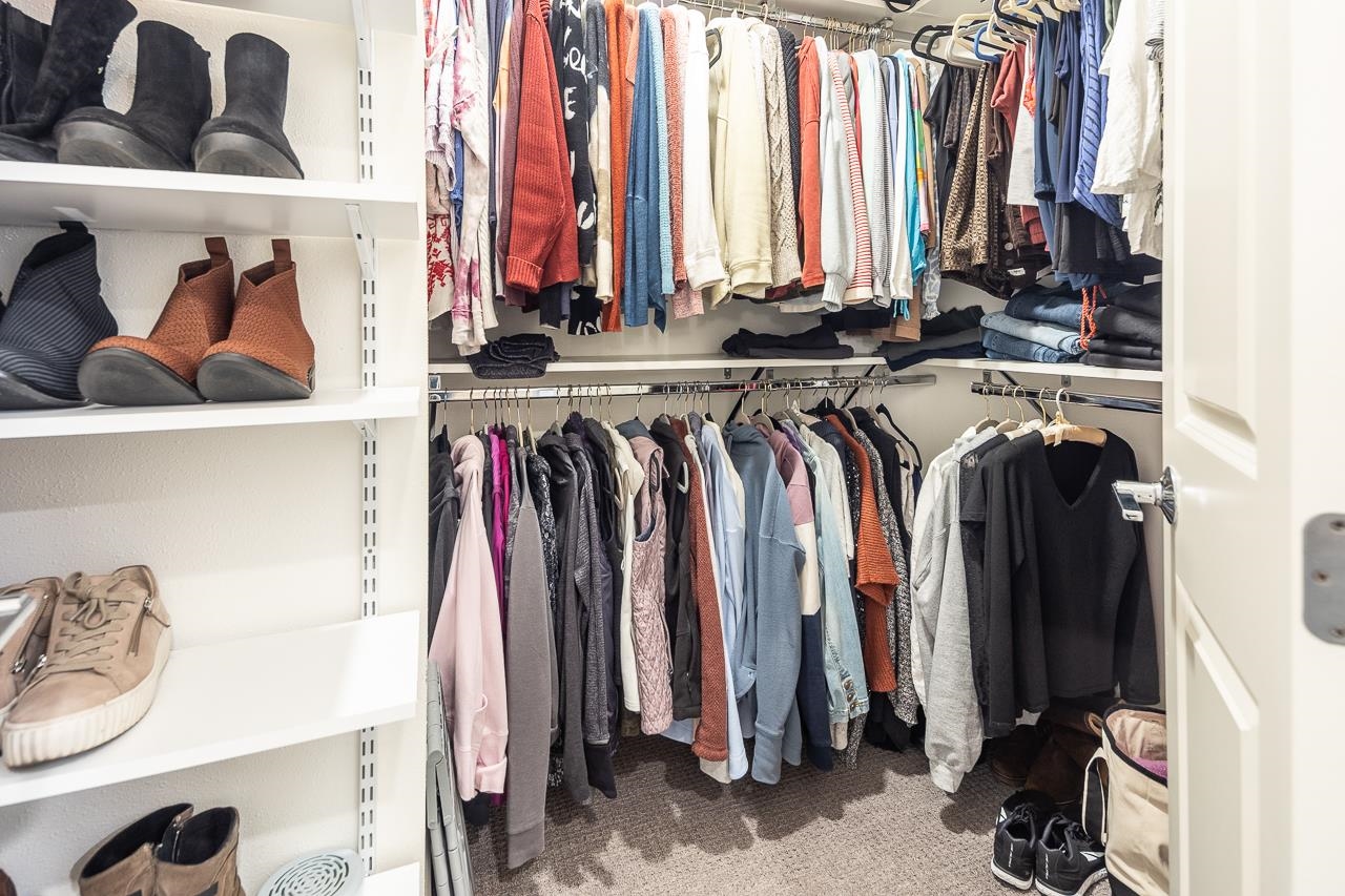 717 RIVERSIDE DR Unit: 109