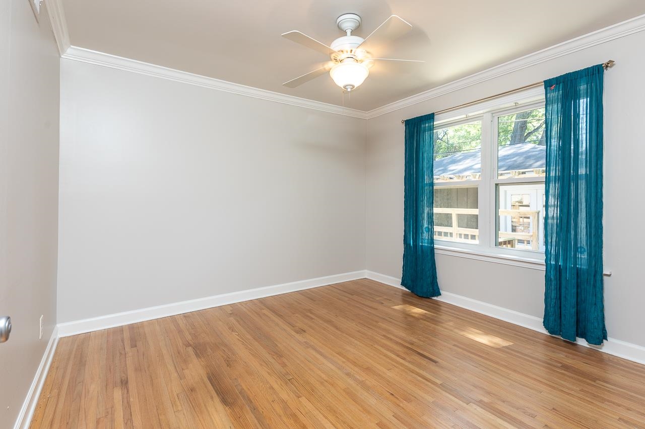 400 ROSSER RD