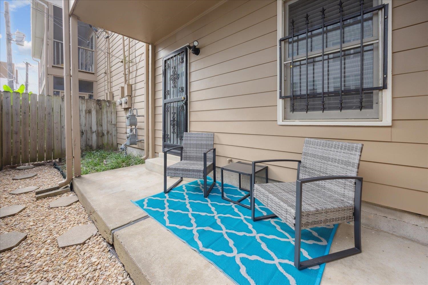 10 S IDLEWILD ST S Unit: 3