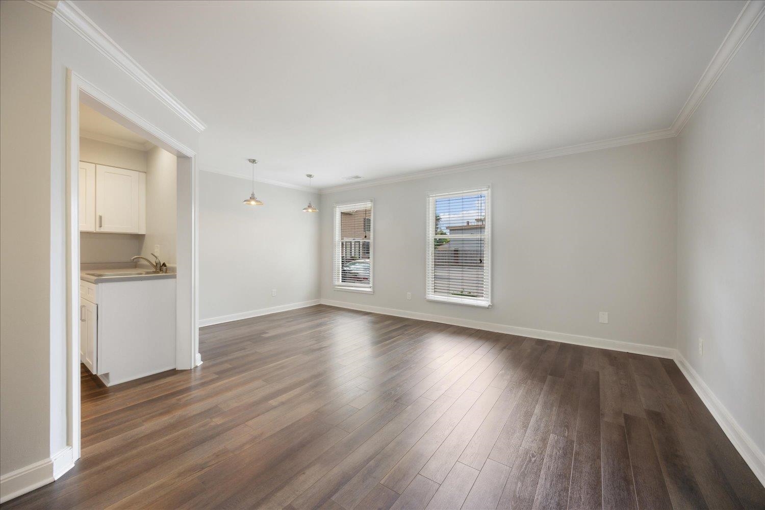 10 S IDLEWILD ST S Unit: 3