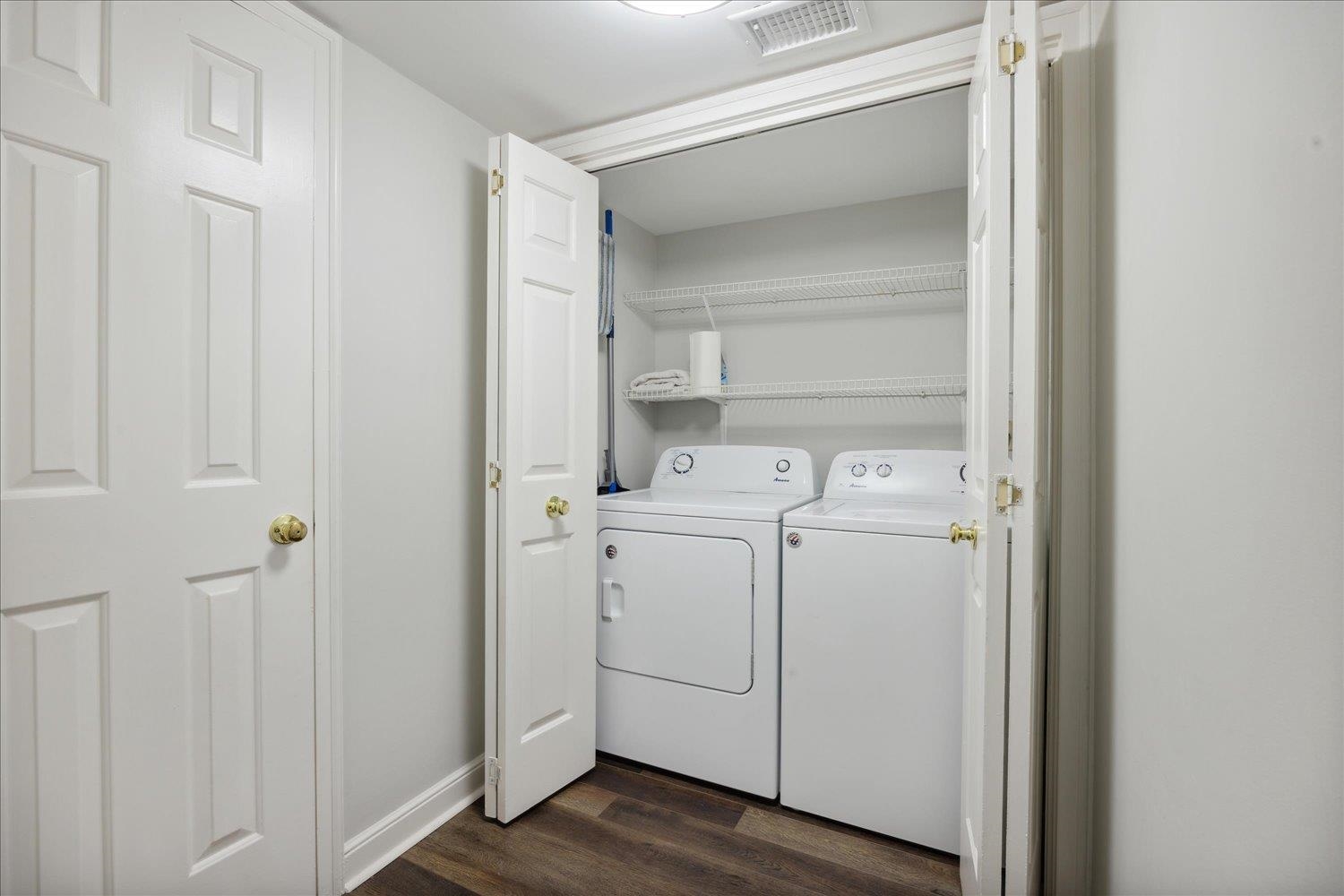 10 S IDLEWILD ST S Unit: 3