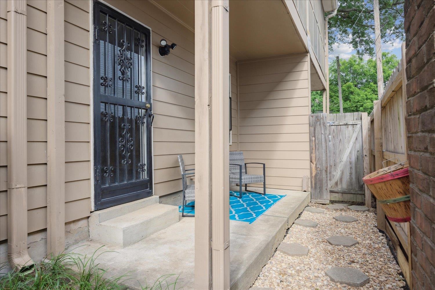 10 S IDLEWILD ST S Unit: 3