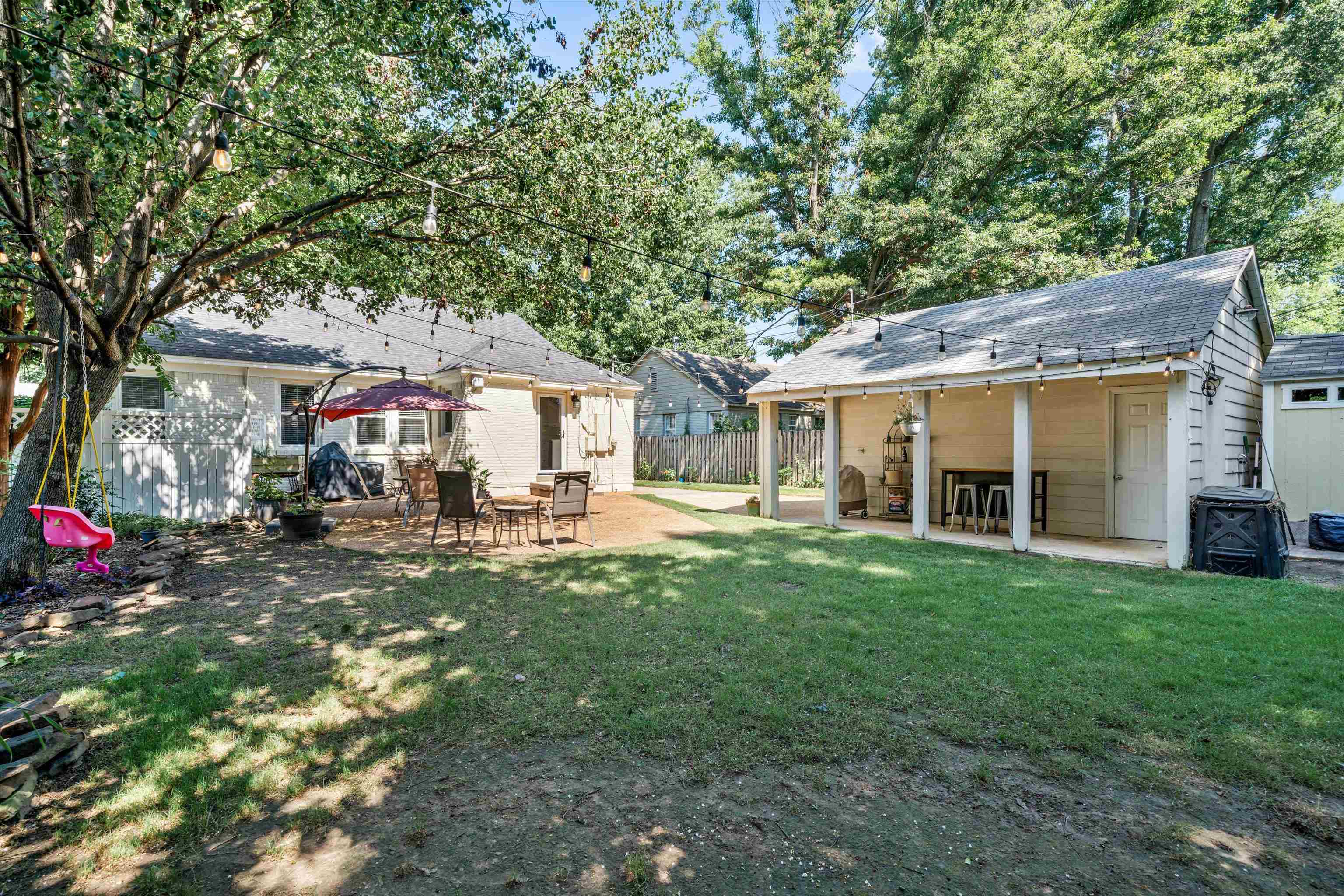 140 ALEXANDER ST