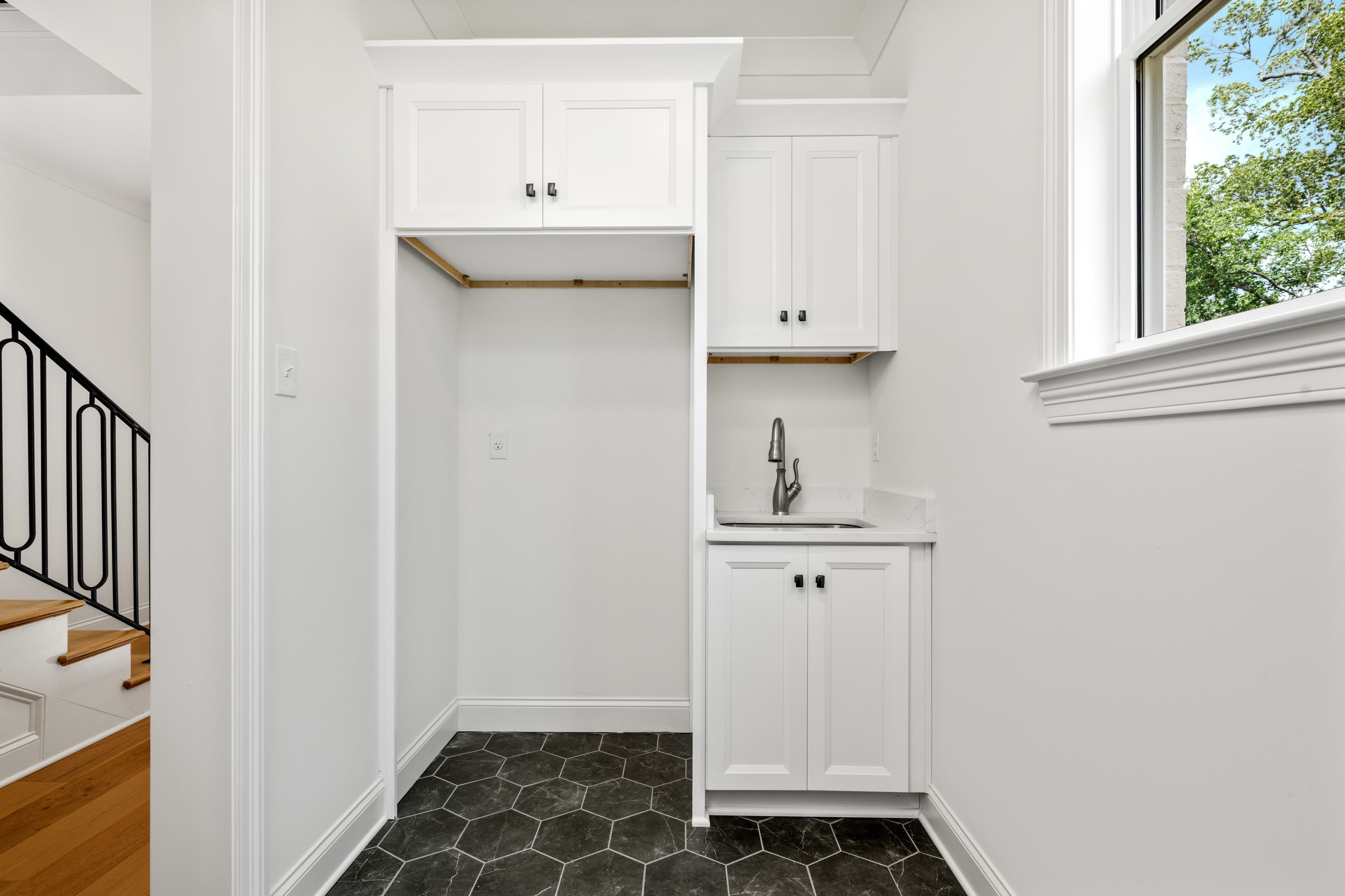 5360 WHEATON PARK CT