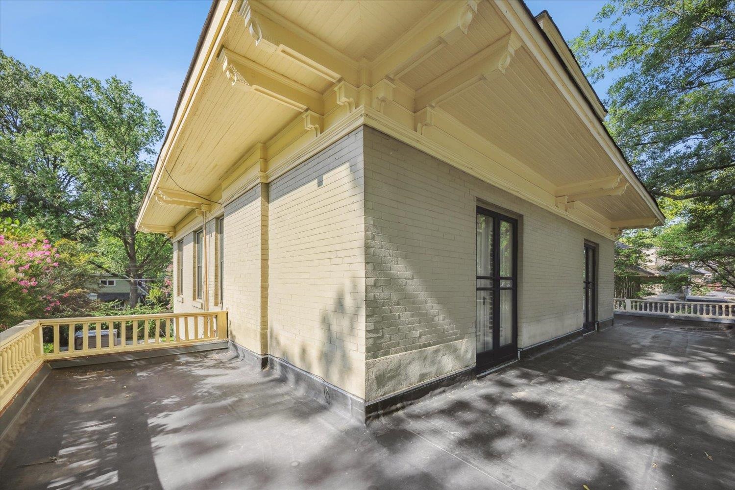 1391 VINTON AVE