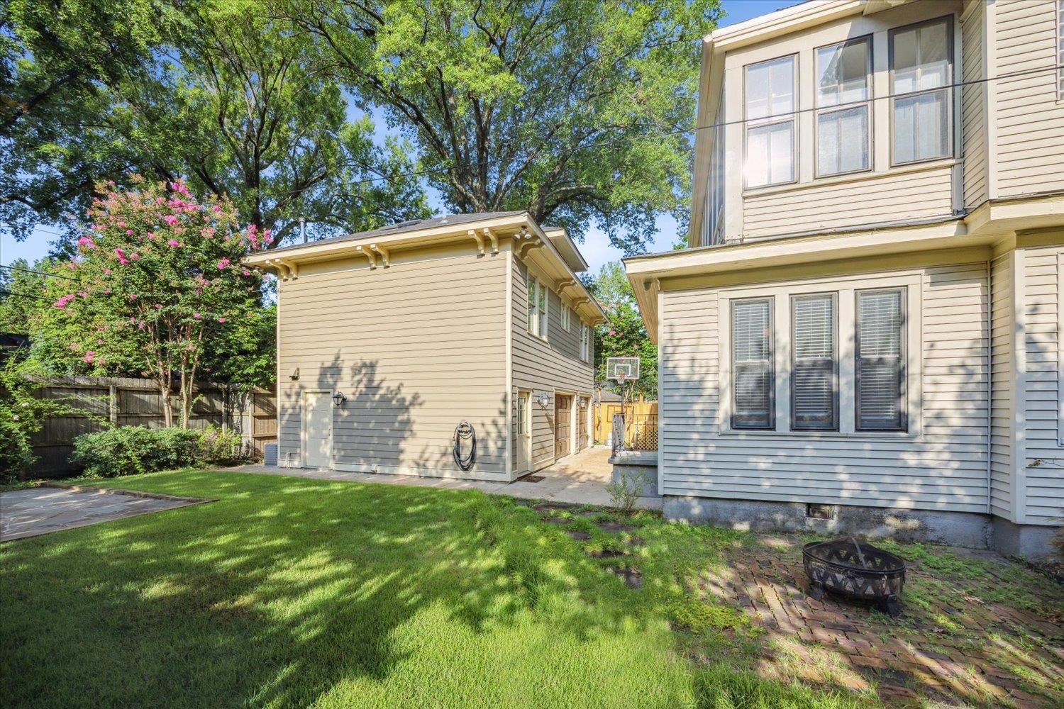 1391 VINTON AVE