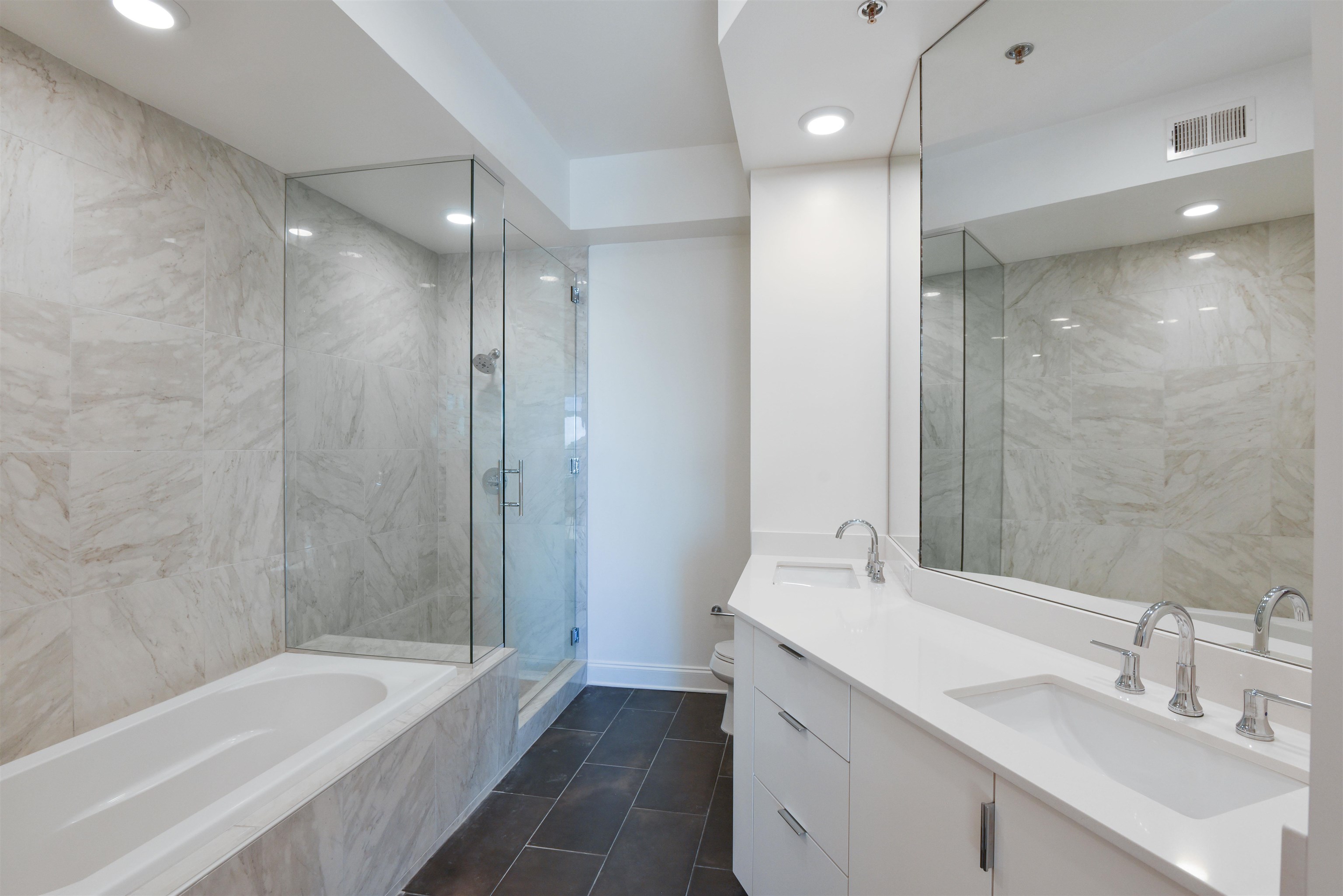 717 RIVERSIDE DR Unit: 1204