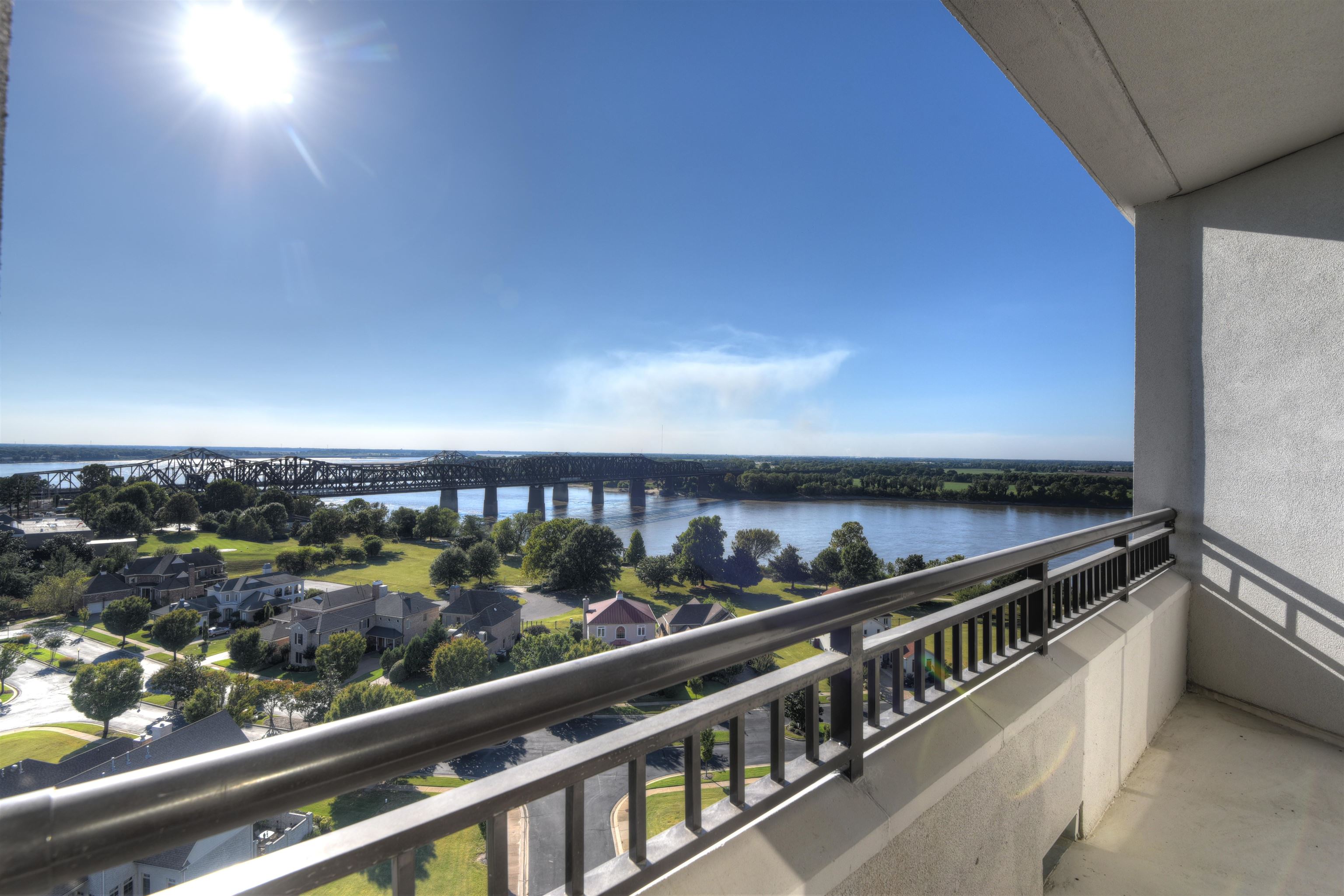 717 RIVERSIDE DR Unit: 1204