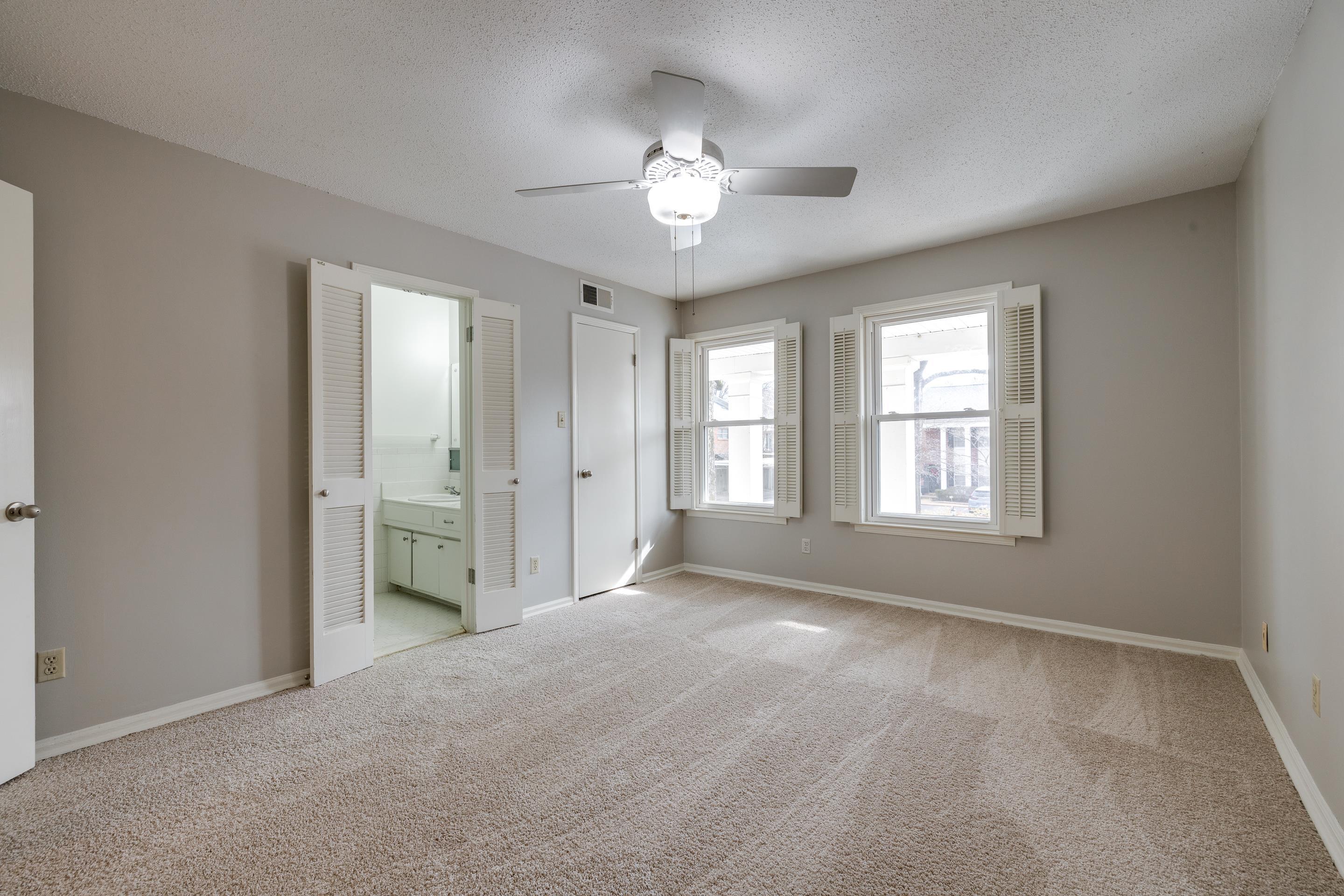 867 S YATES RD Unit: 2