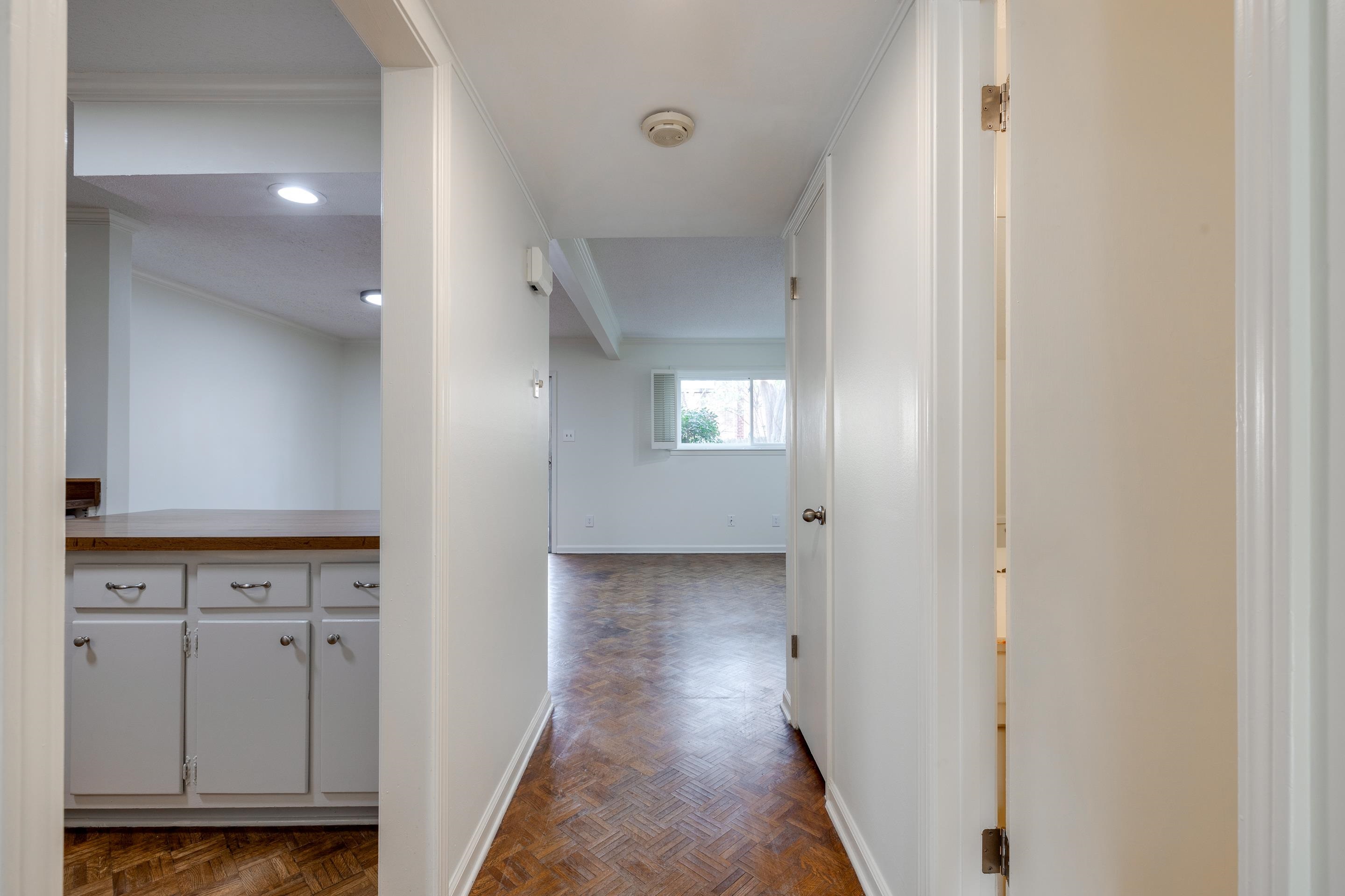 867 S YATES RD Unit: 2