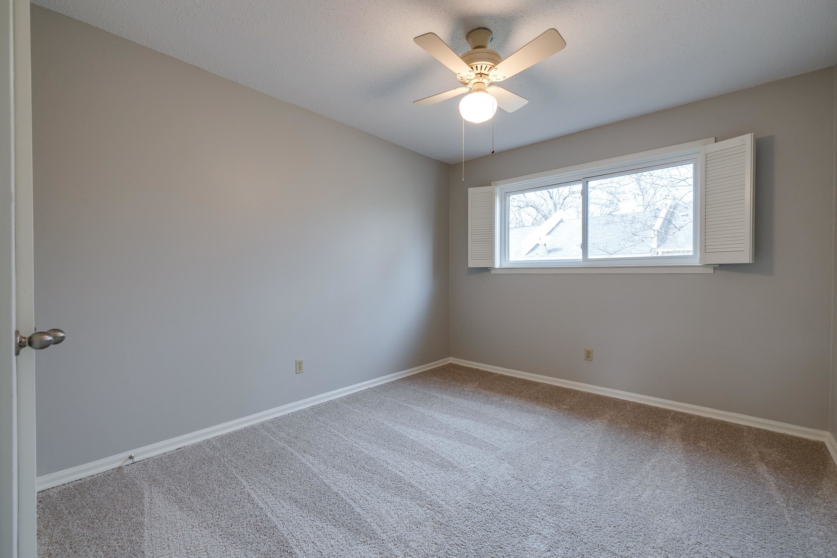 867 S YATES RD Unit: 2