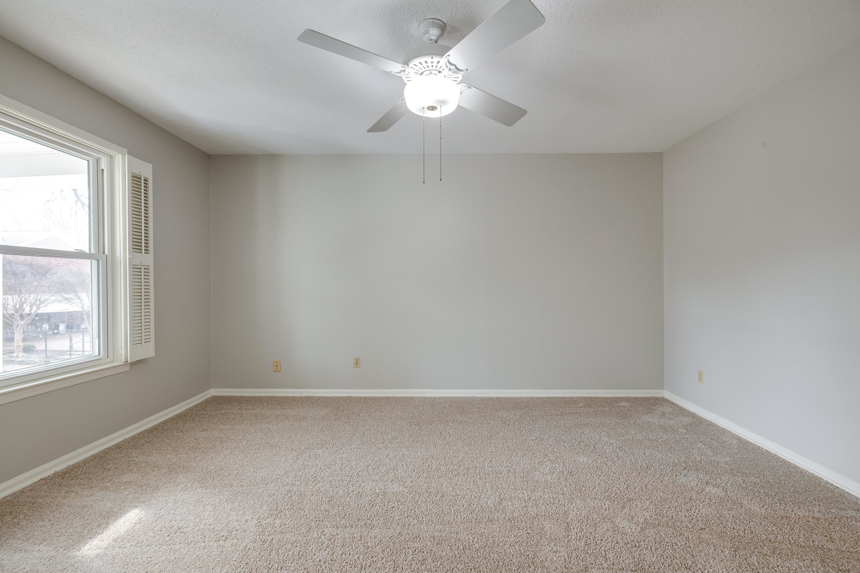 867 S YATES RD Unit: 2