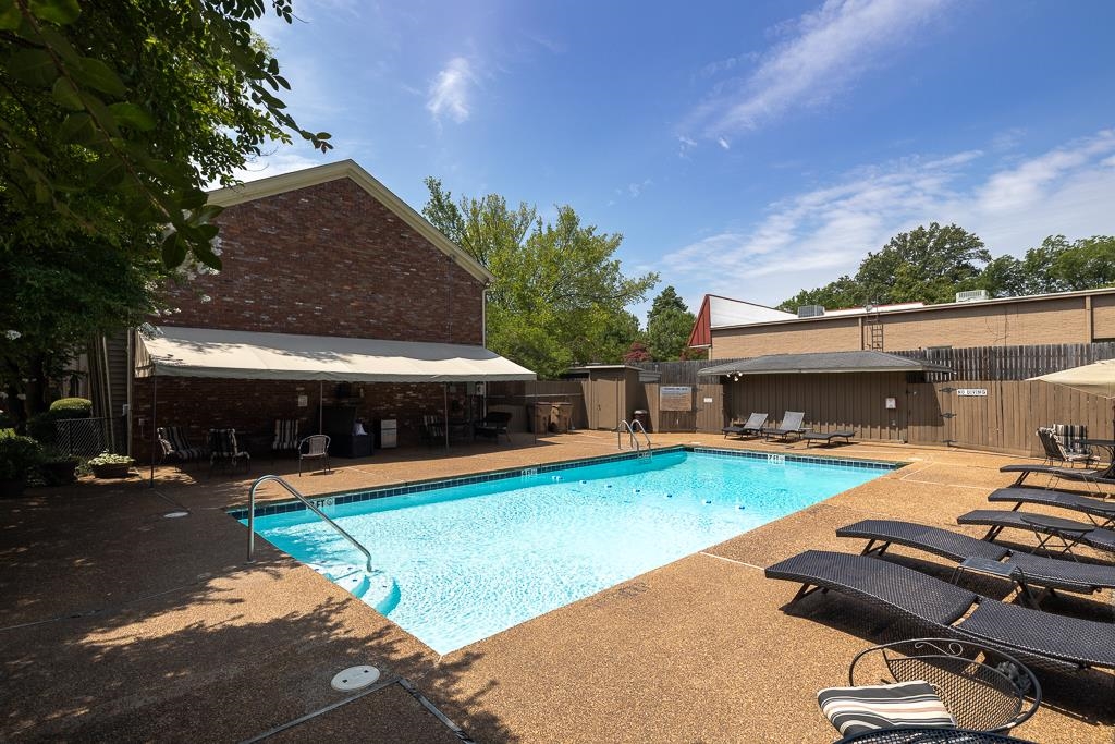 867 S YATES RD Unit: 2