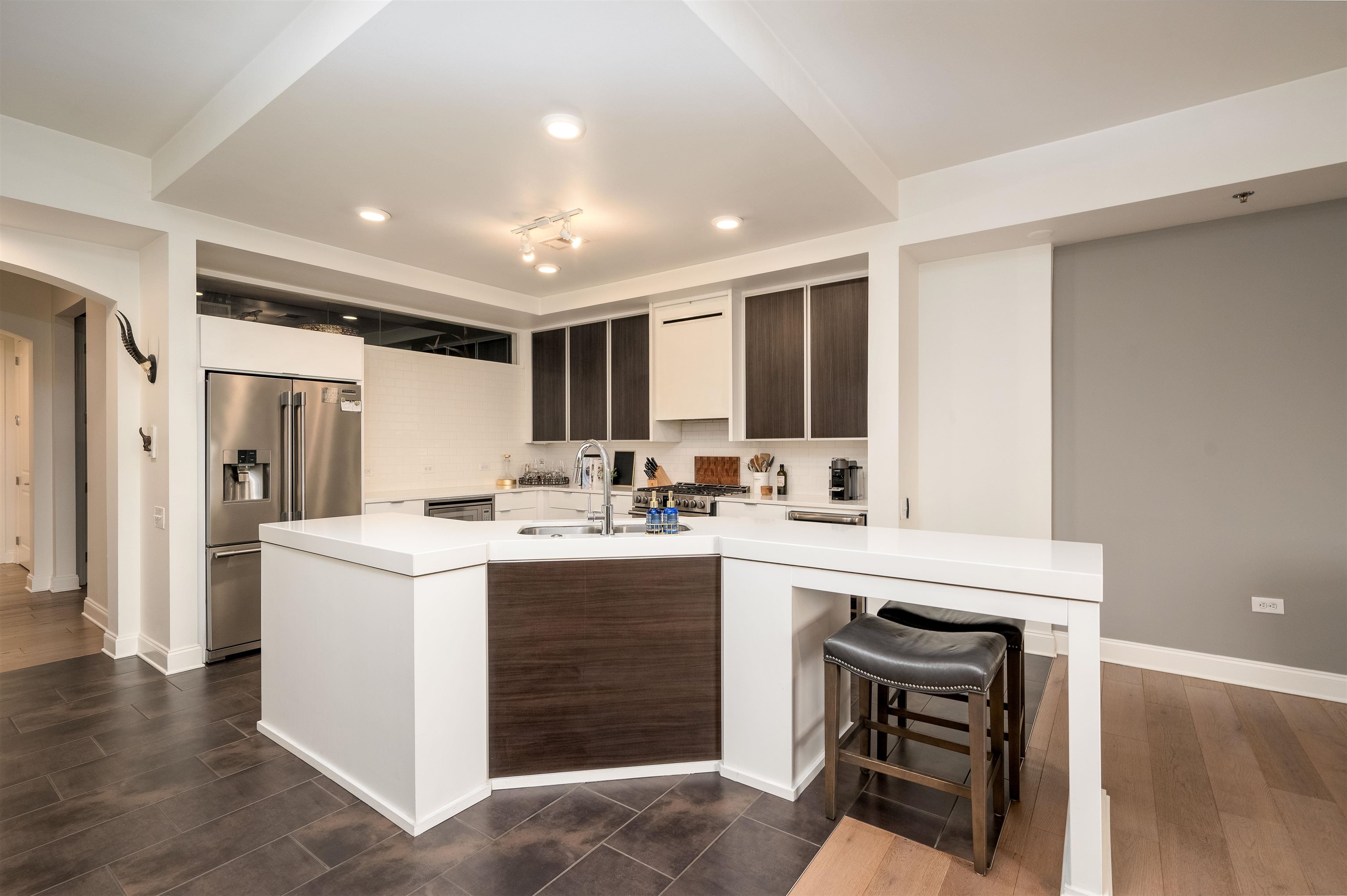 717 RIVERSIDE DR Unit: 506