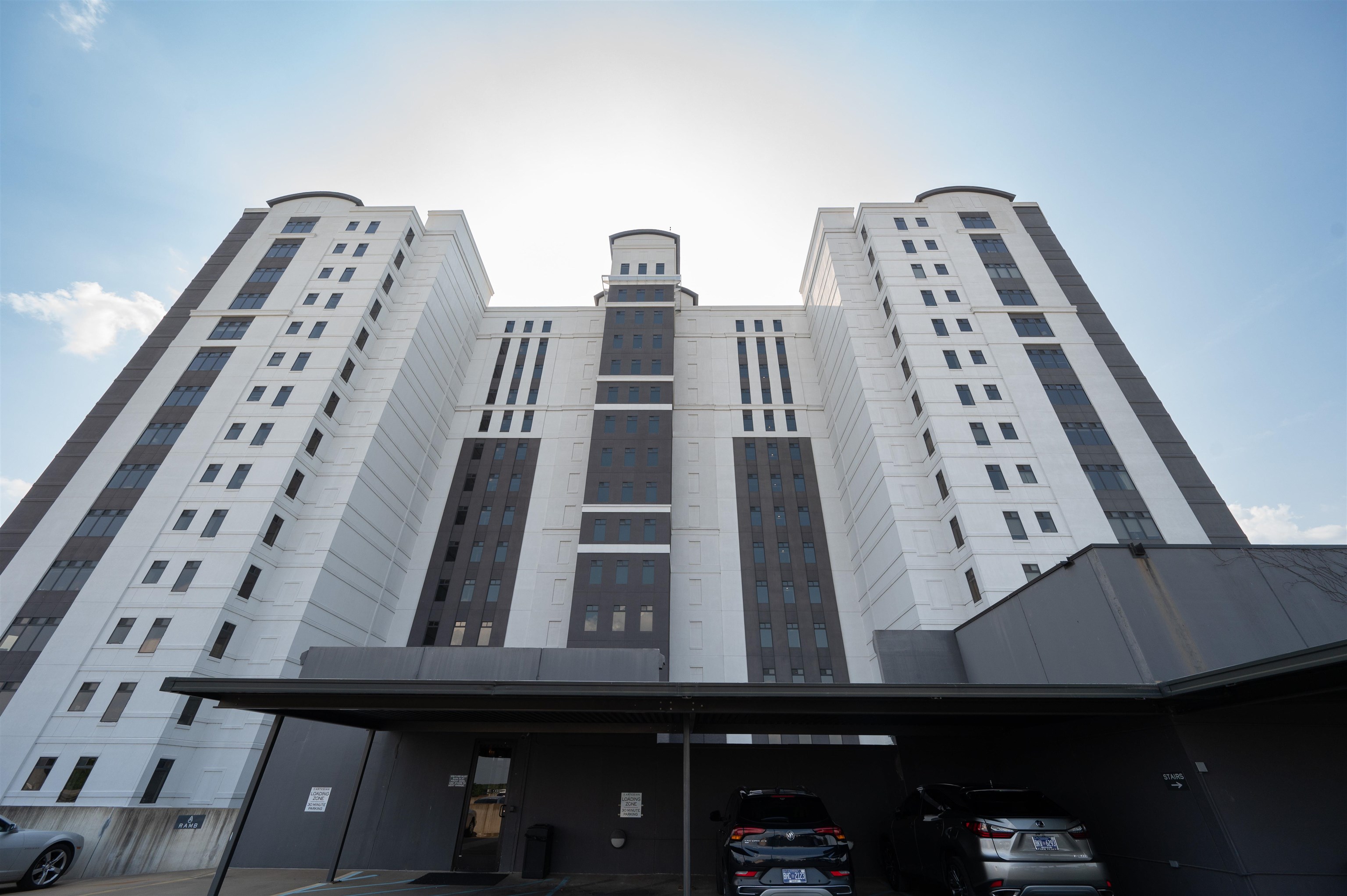 717 RIVERSIDE DR Unit: 506