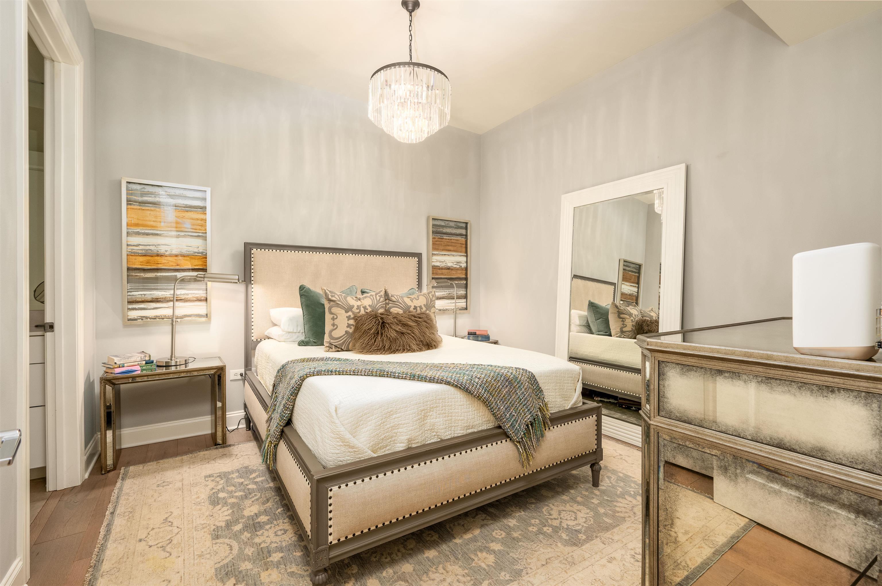 717 RIVERSIDE DR Unit: 506