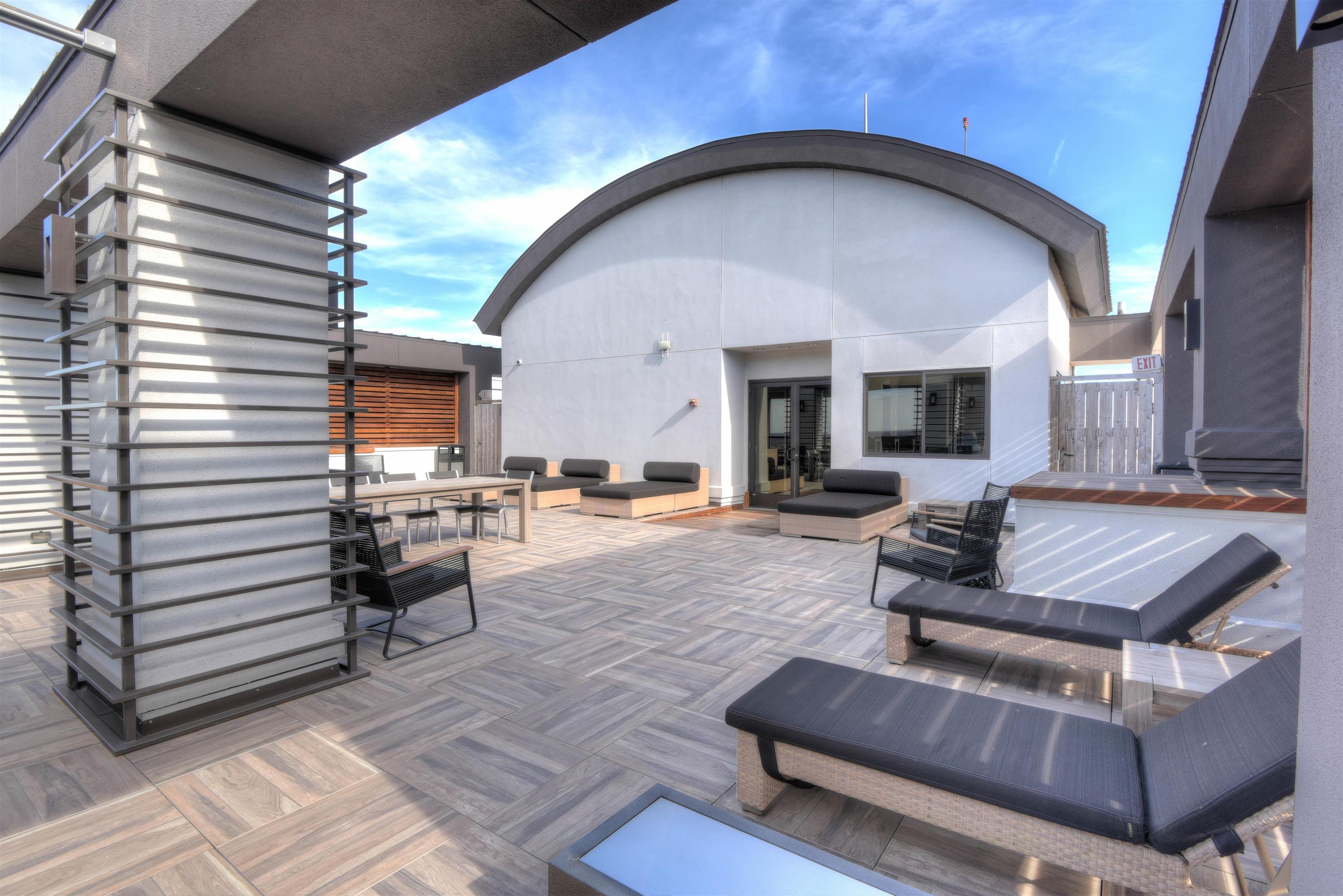 717 RIVERSIDE DR Unit: 506