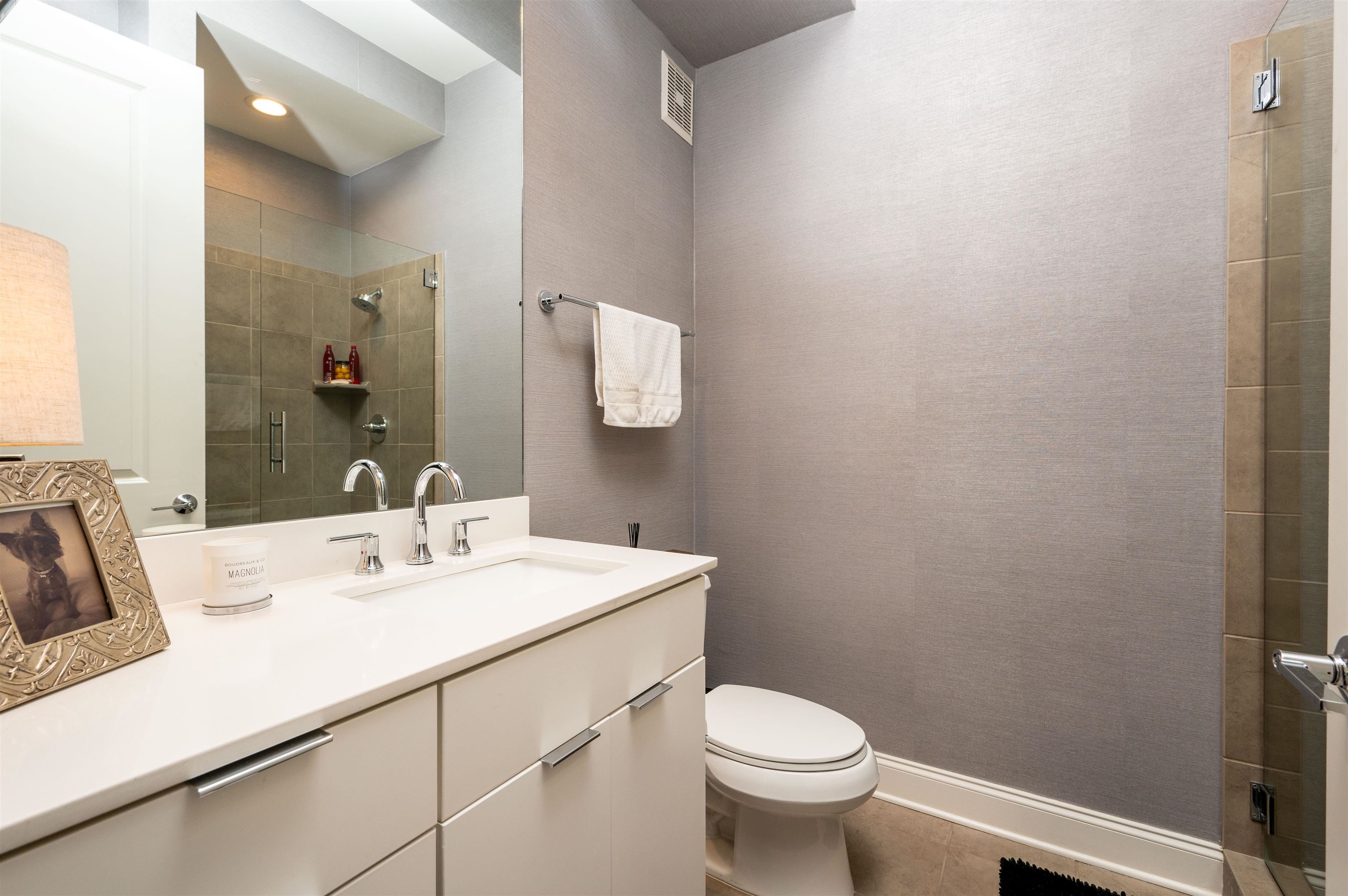 717 RIVERSIDE DR Unit: 506