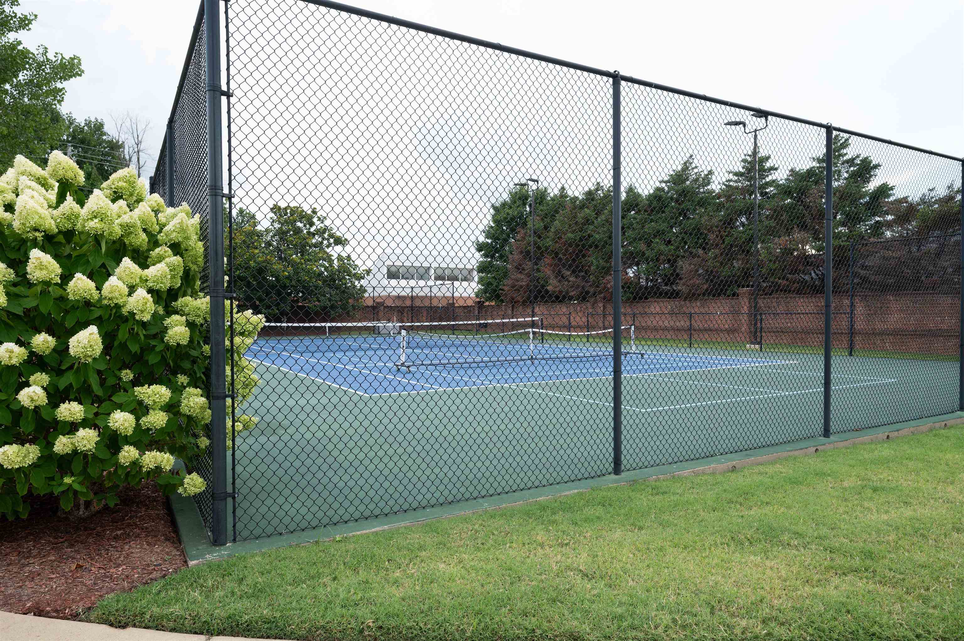 717 RIVERSIDE DR Unit: 506