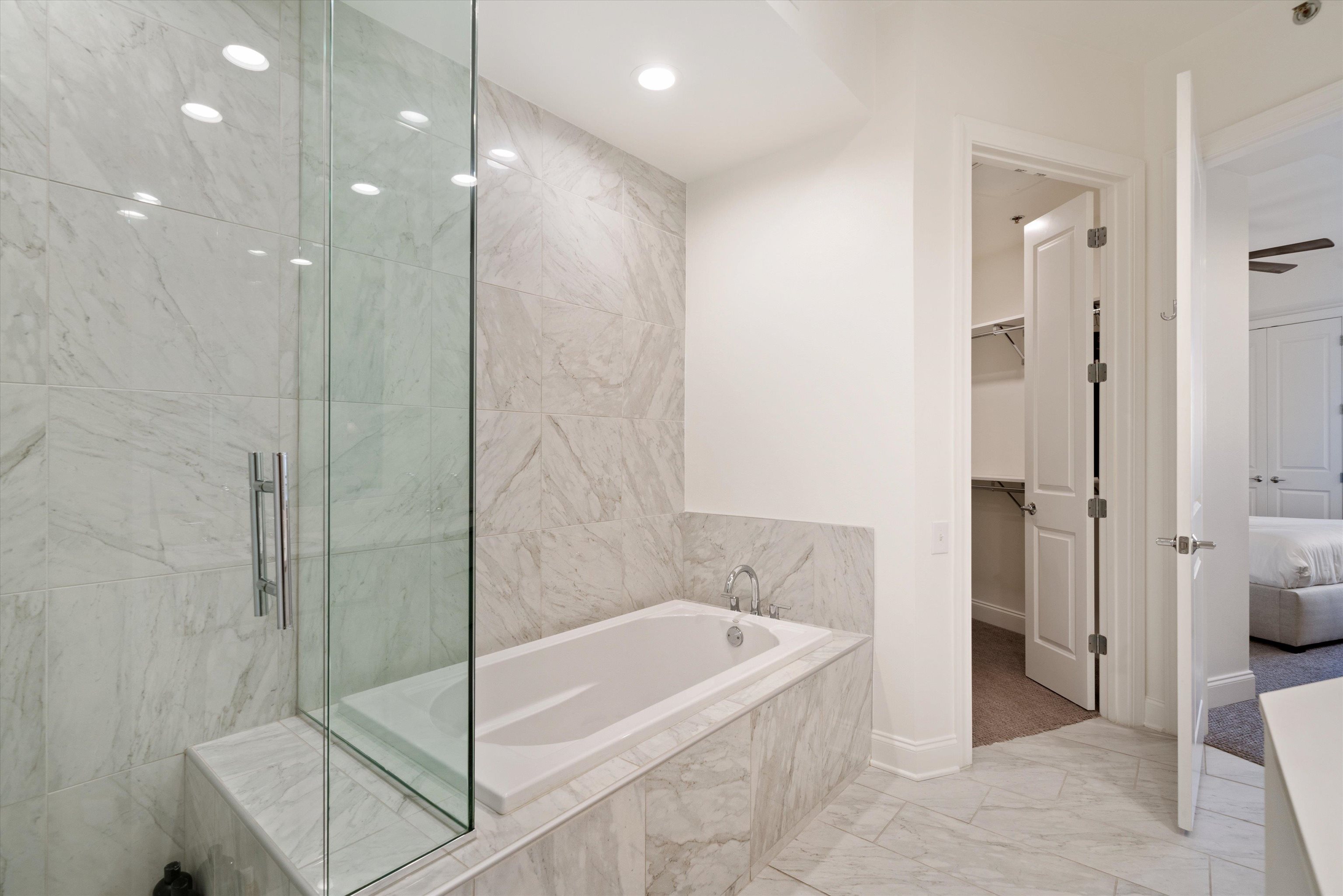 717 RIVERSIDE DR Unit: 1507