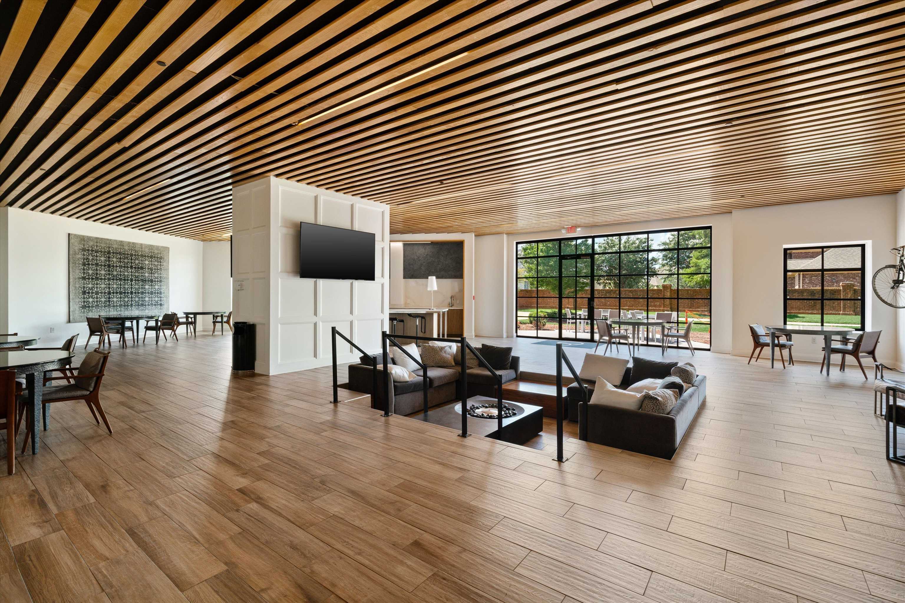 717 RIVERSIDE DR Unit: 1507