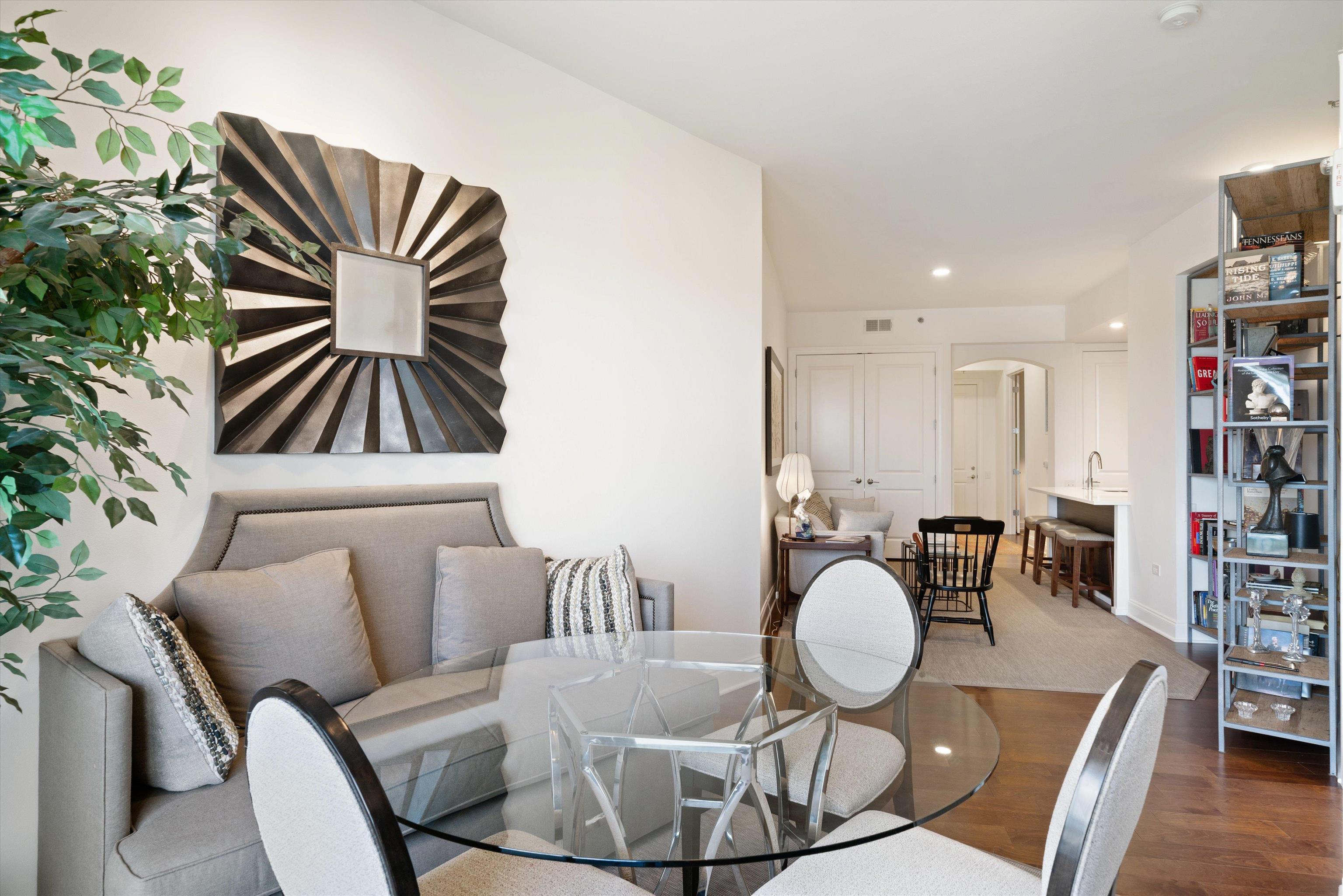 717 RIVERSIDE DR Unit: 1507