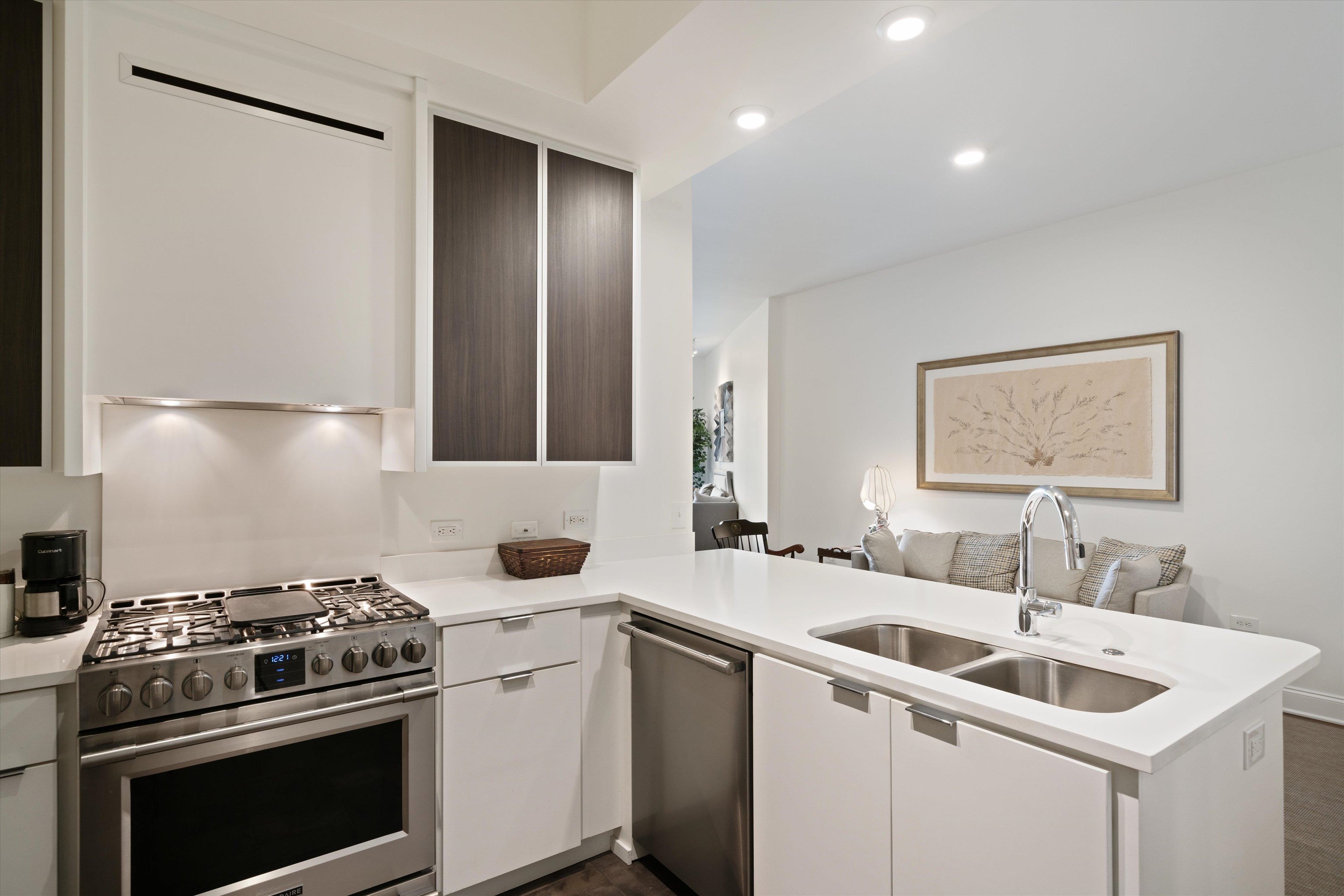 717 RIVERSIDE DR Unit: 1507