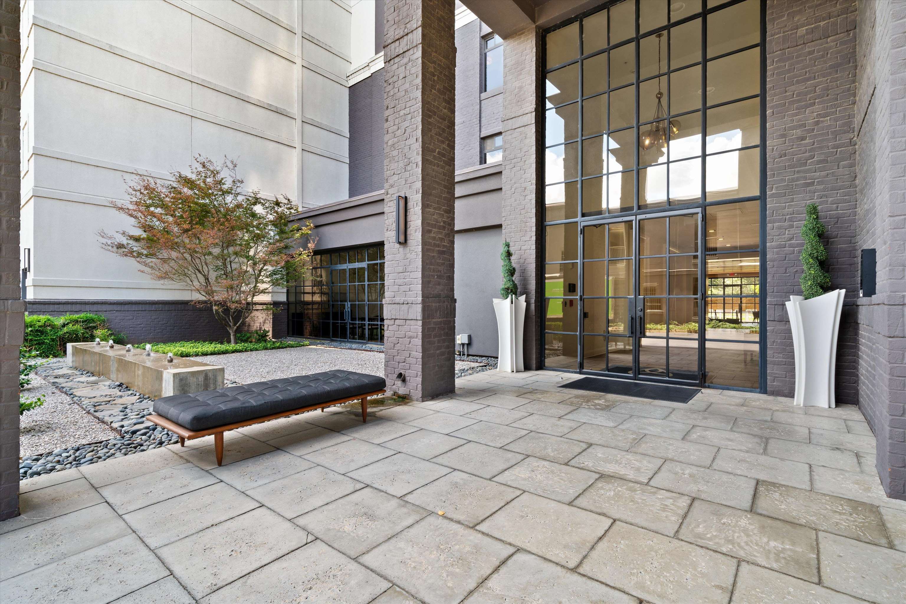 717 RIVERSIDE DR Unit: 1507