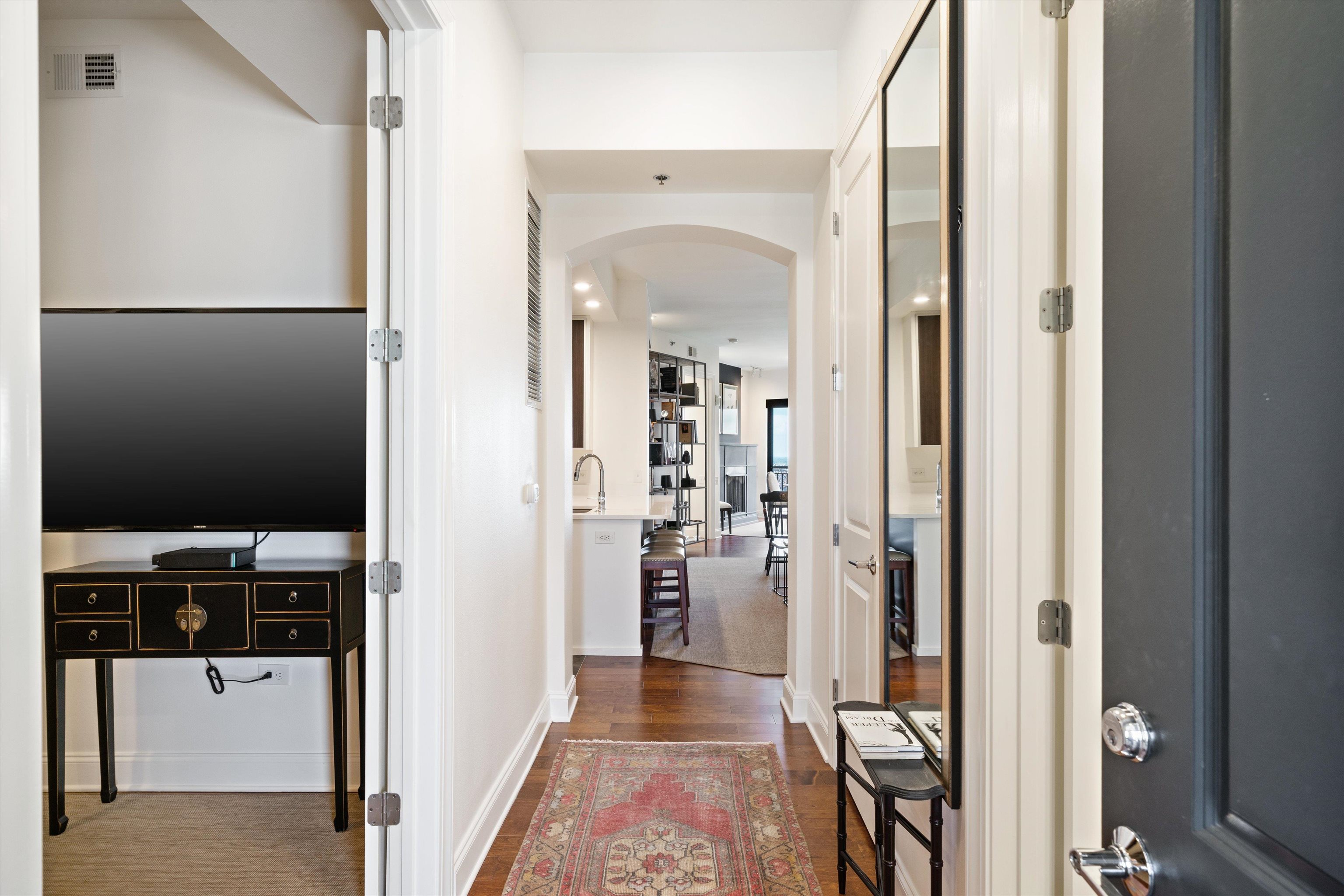 717 RIVERSIDE DR Unit: 1507