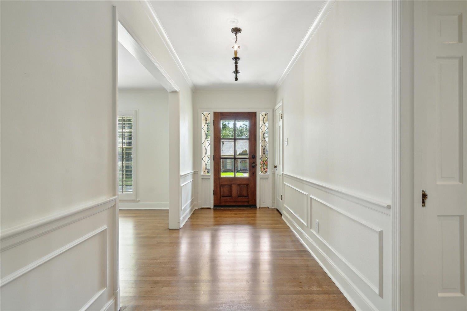185 GARDENIA DR