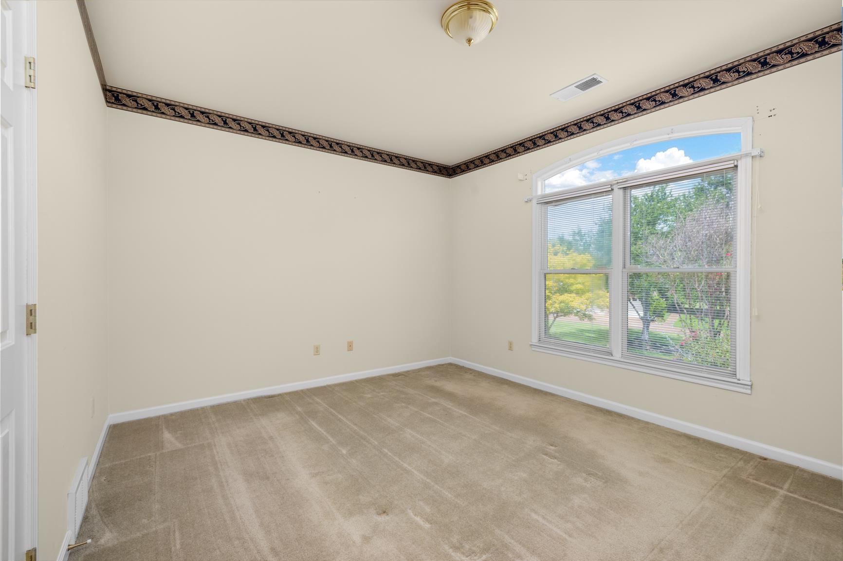 1487 CLAVERTON CV