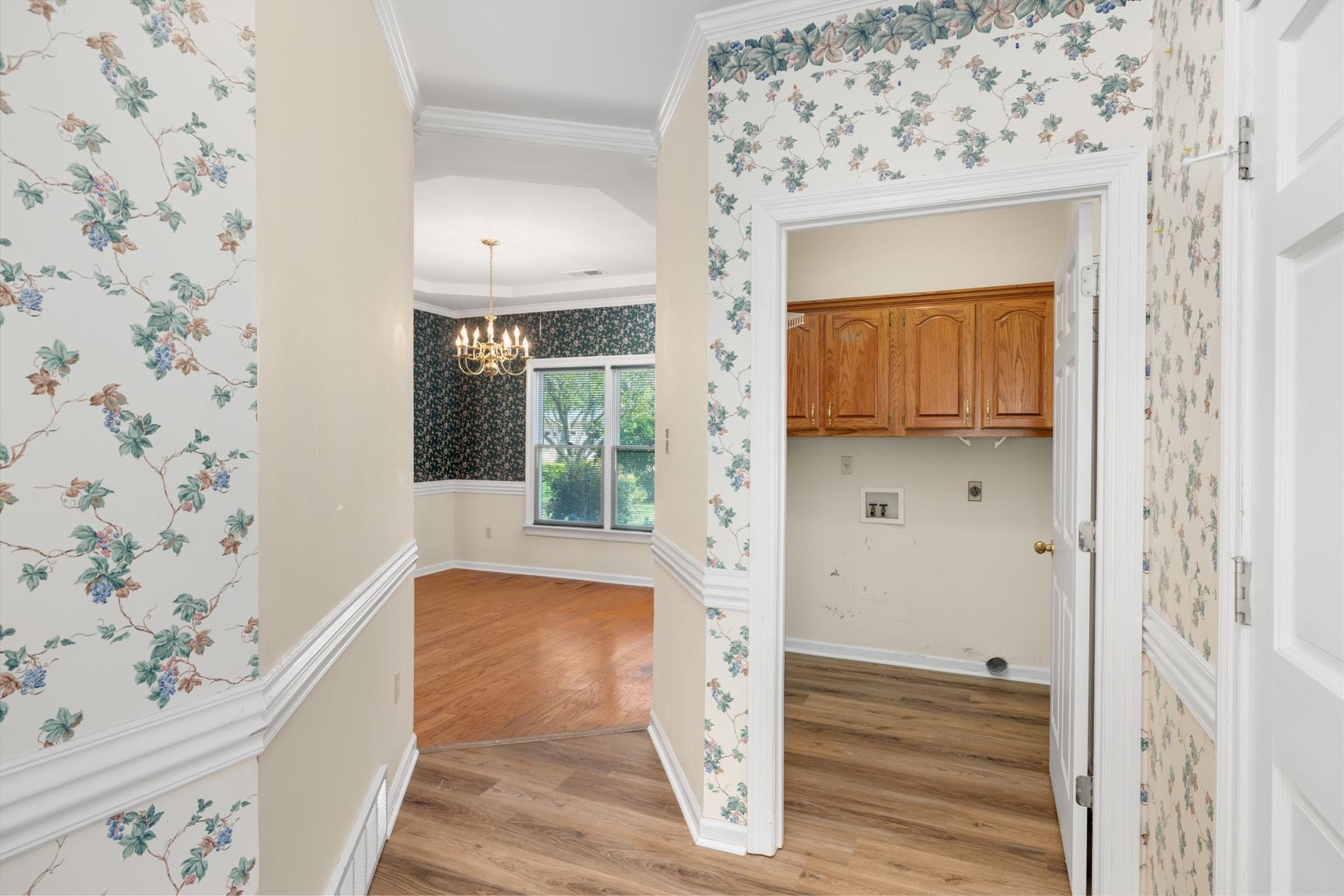 1487 CLAVERTON CV