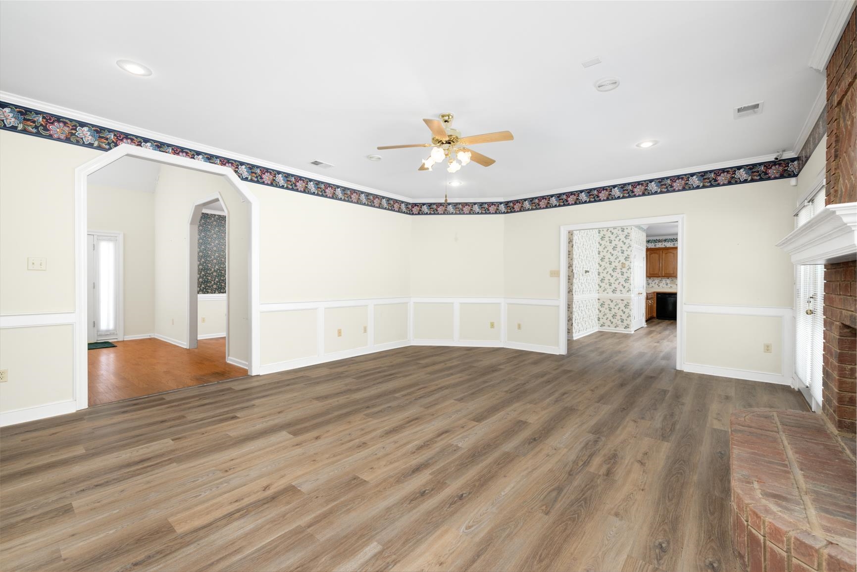 1487 CLAVERTON CV