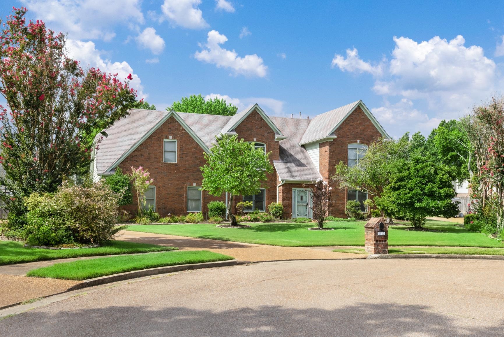 1487 CLAVERTON CV