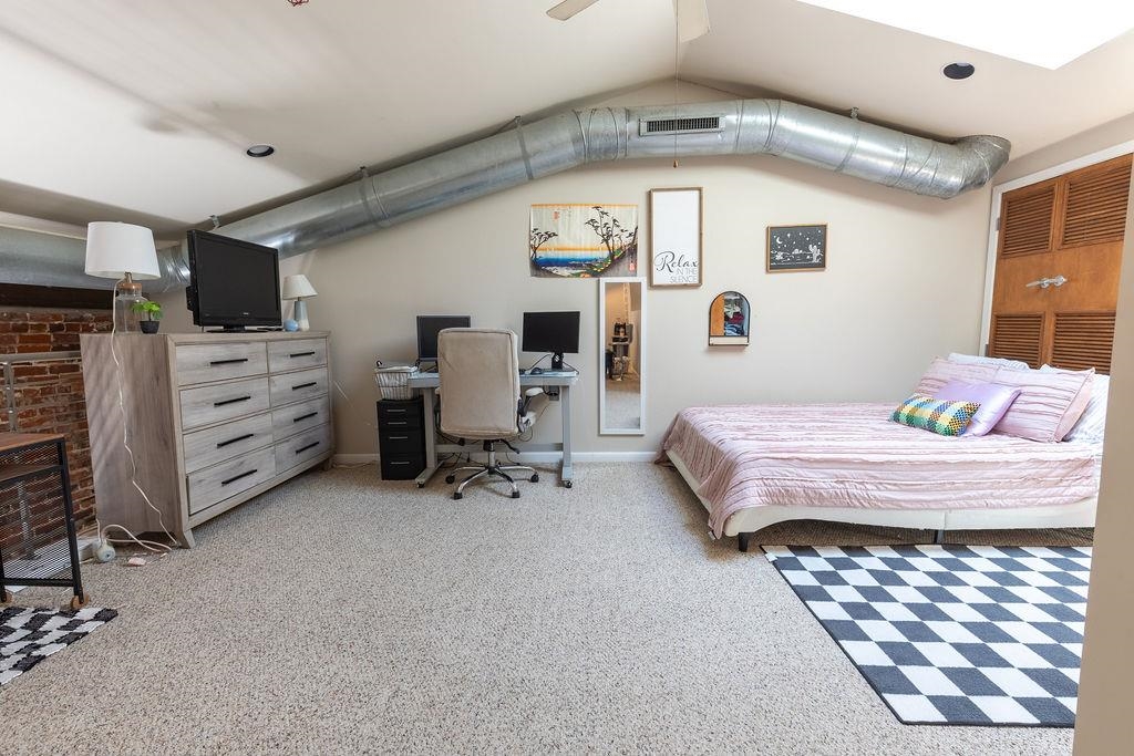 50 GAYOSO AVE Unit: 404