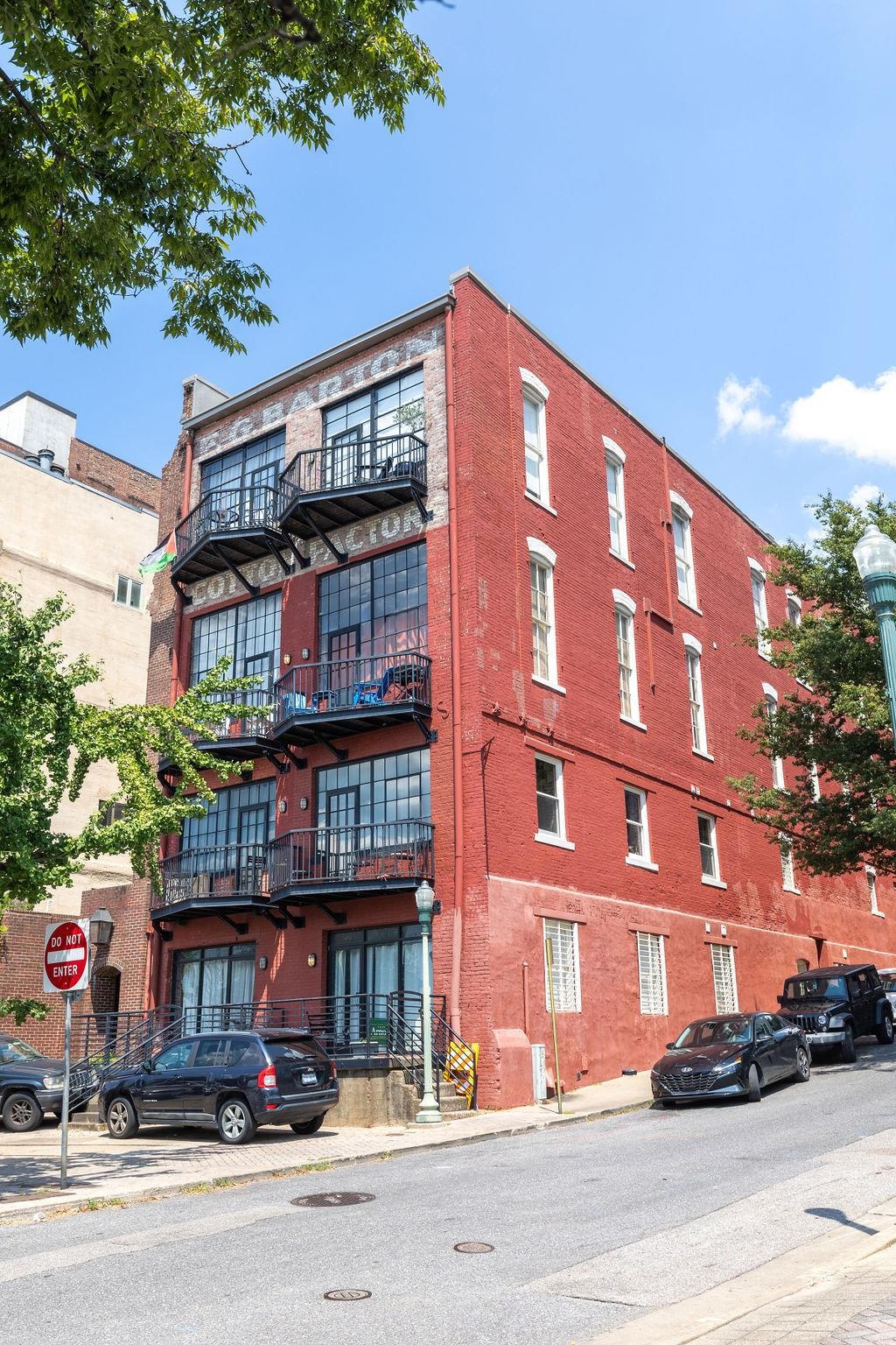 50 GAYOSO AVE Unit: 404