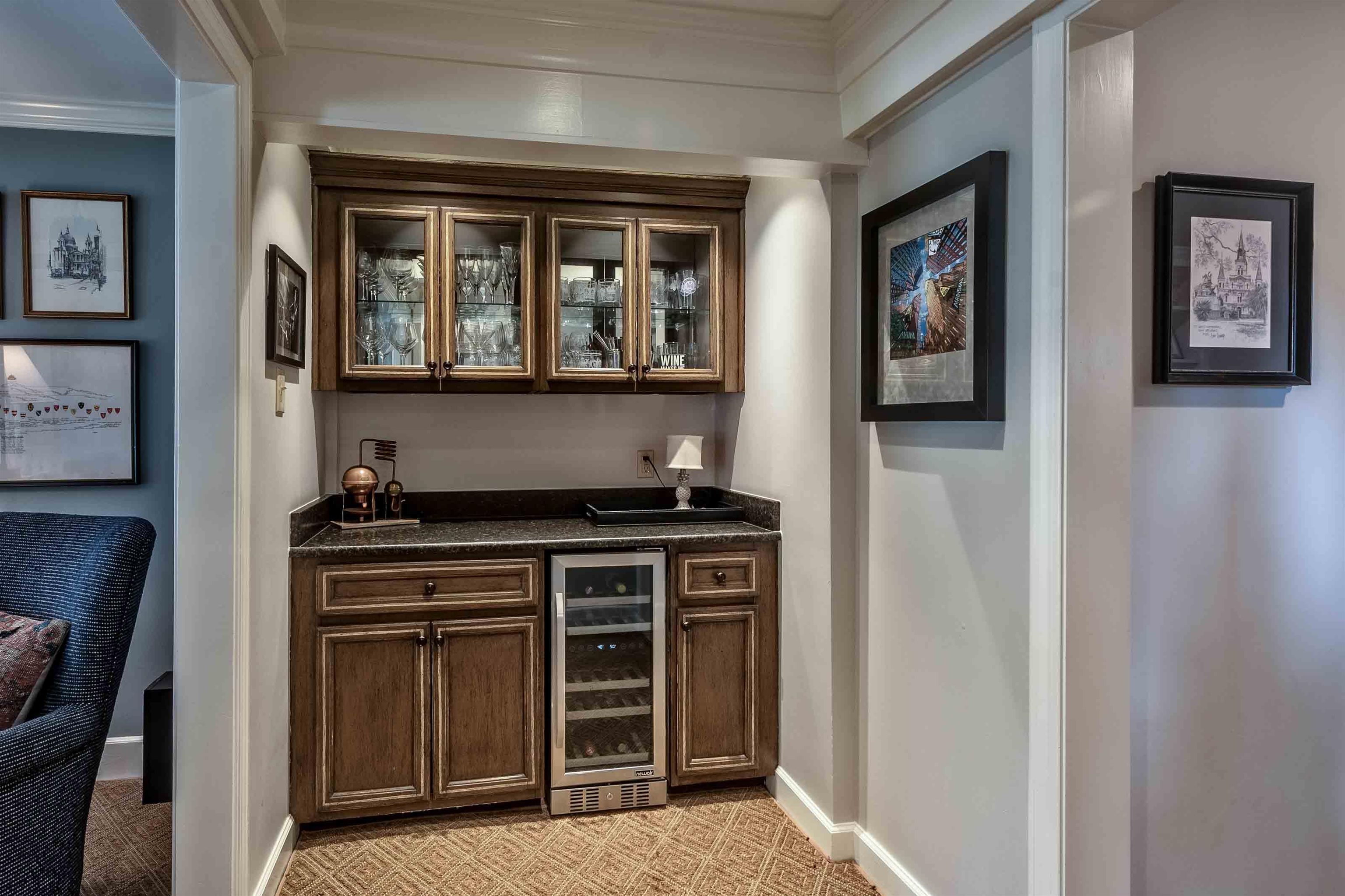 3703 HIGHLAND PARK PL