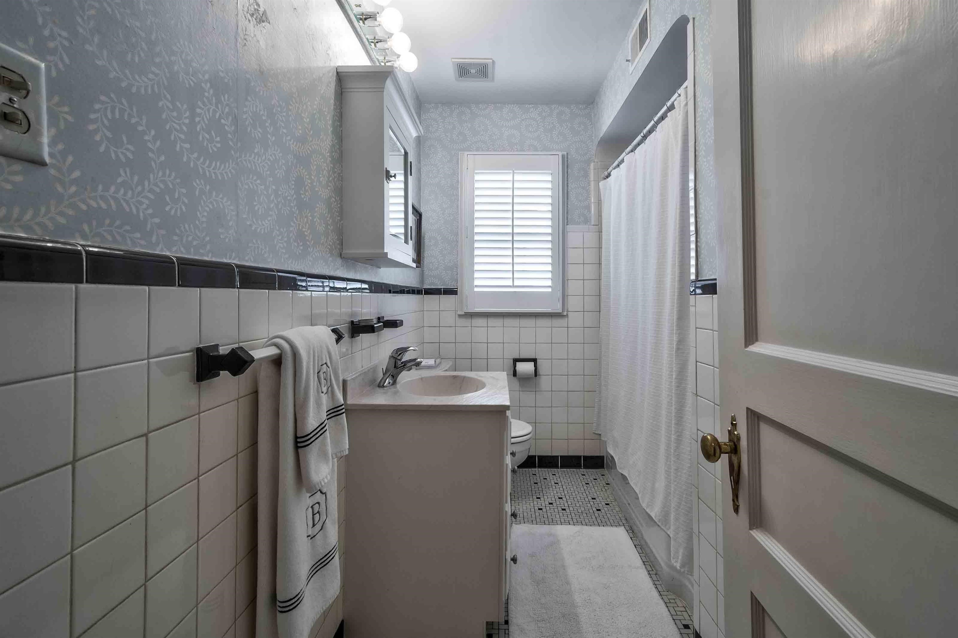 3703 HIGHLAND PARK PL