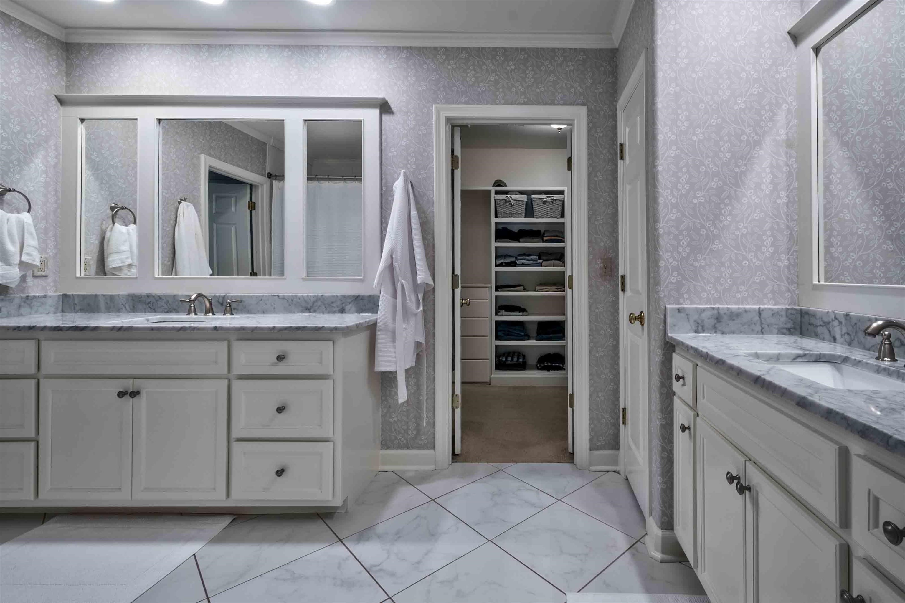 3703 HIGHLAND PARK PL