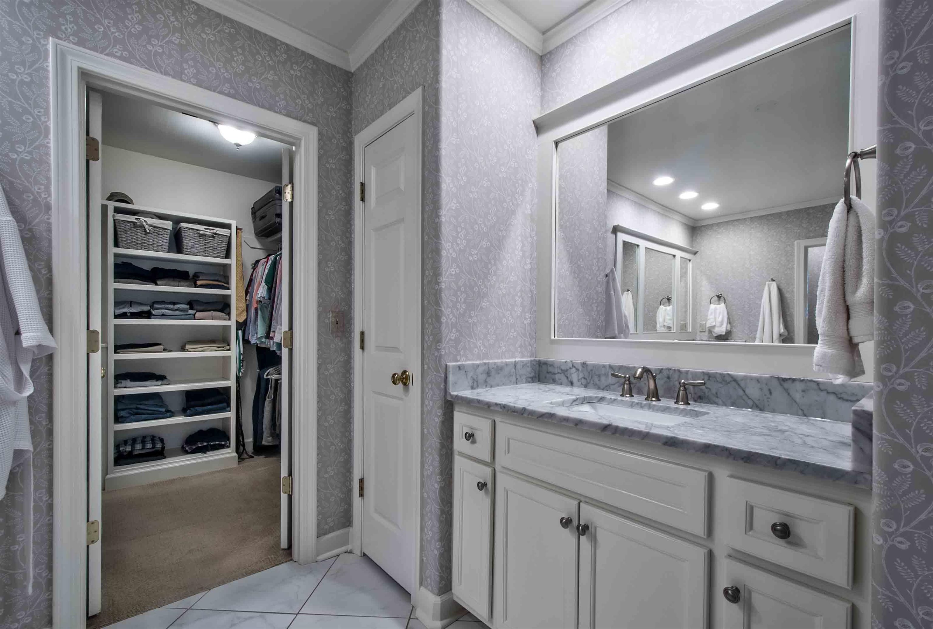 3703 HIGHLAND PARK PL