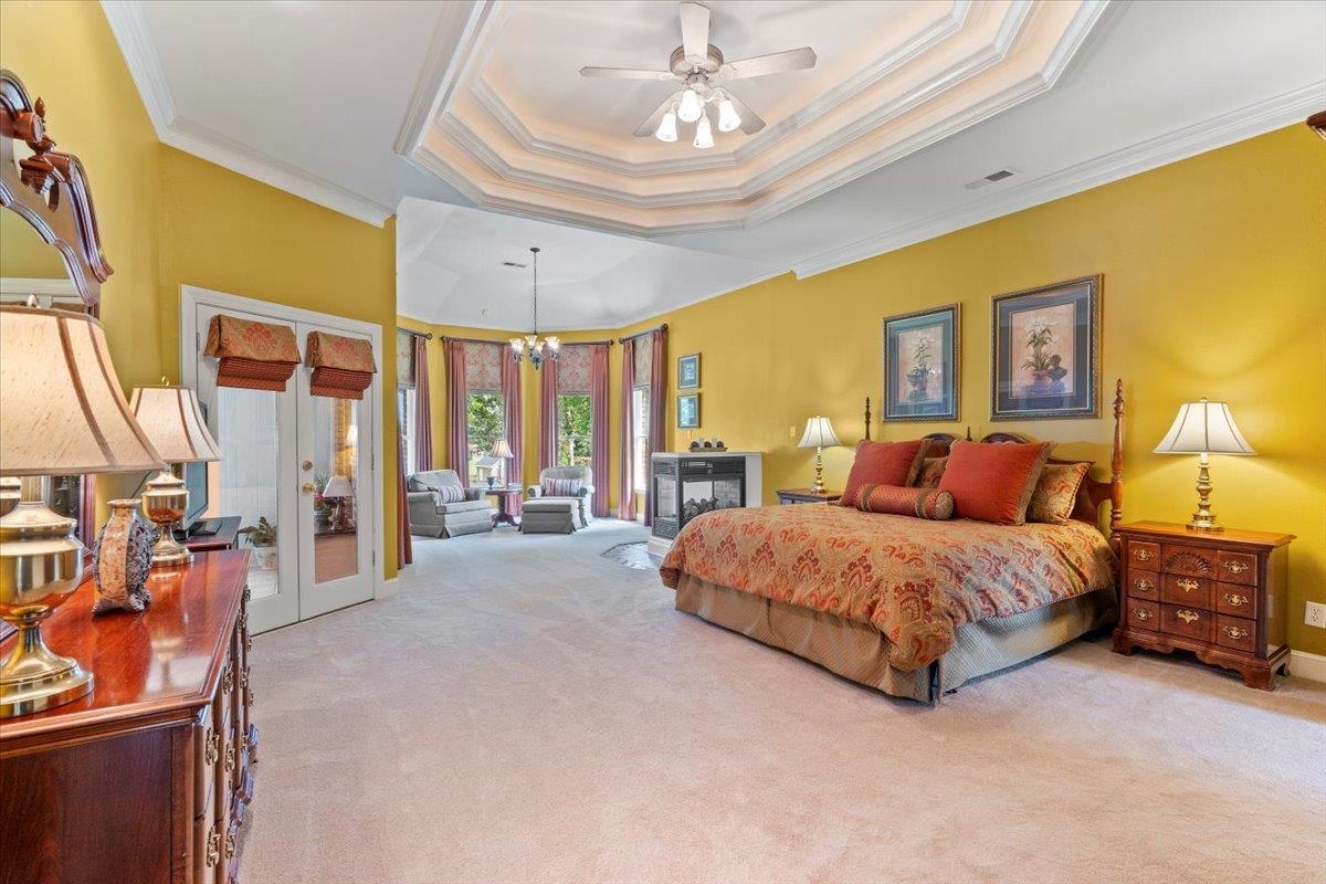 1226 OAK LAKE CIR