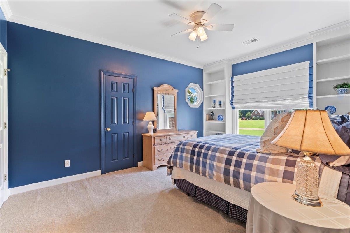 1226 OAK LAKE CIR