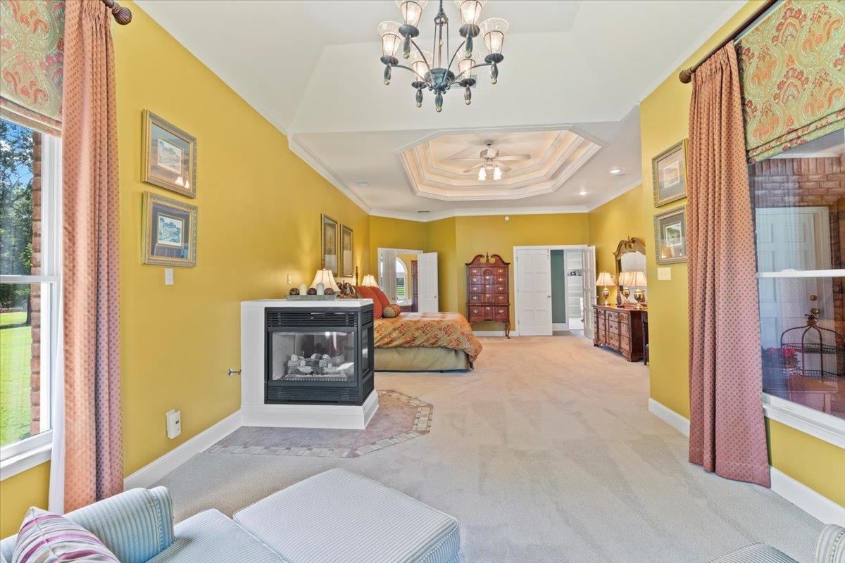 1226 OAK LAKE CIR