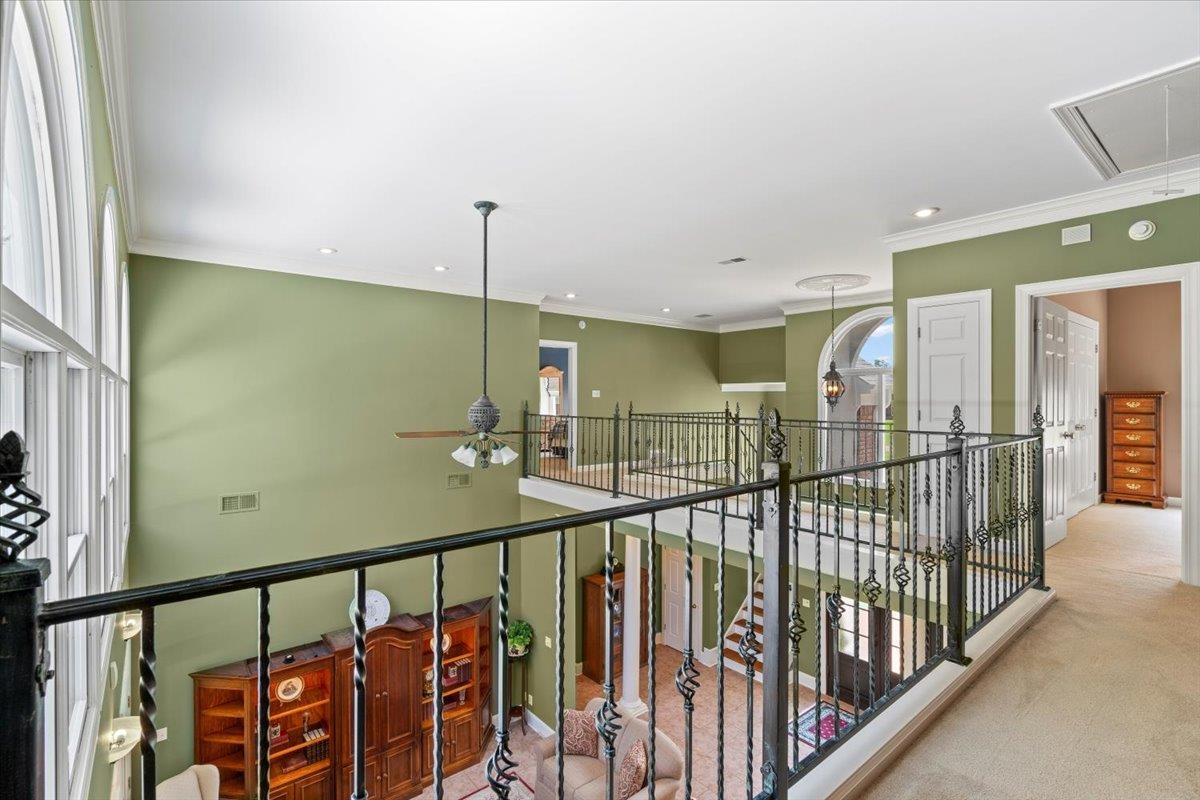 1226 OAK LAKE CIR