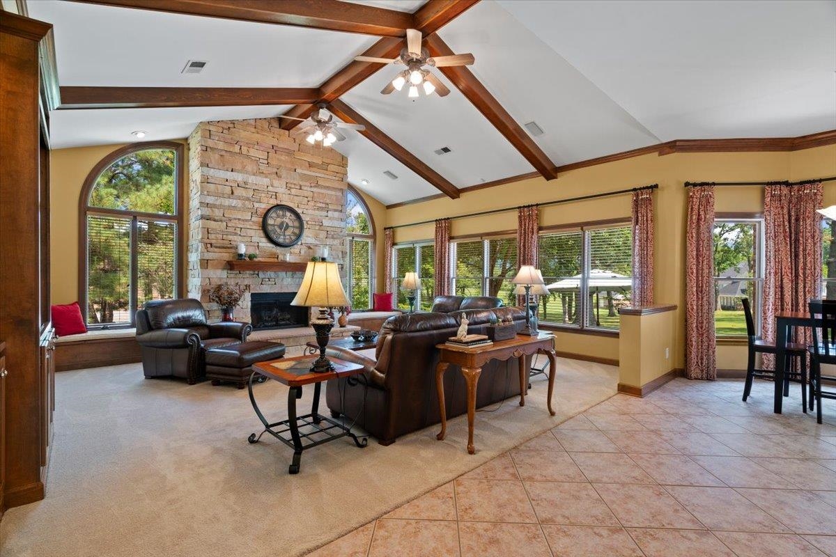 1226 OAK LAKE CIR